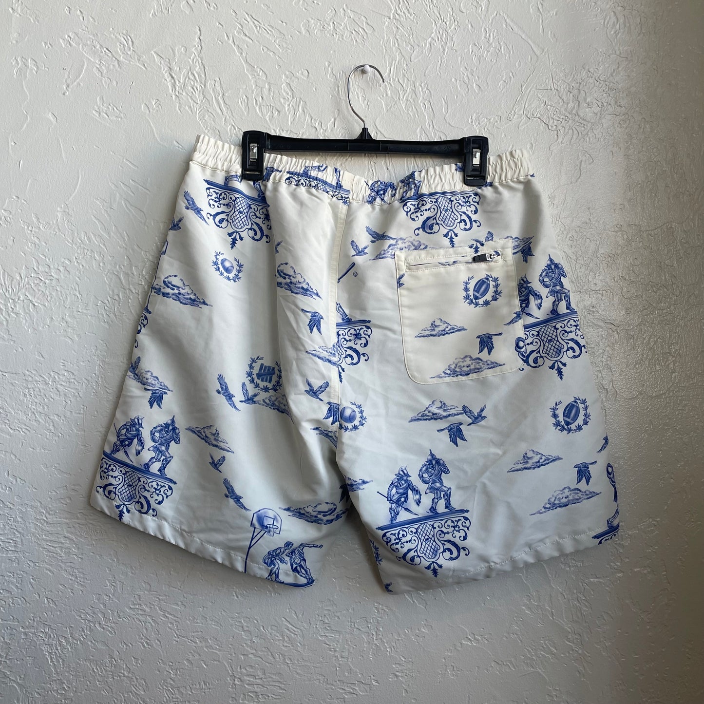 UNDEFEATED SS23 Casual Summer Shorts Size XL