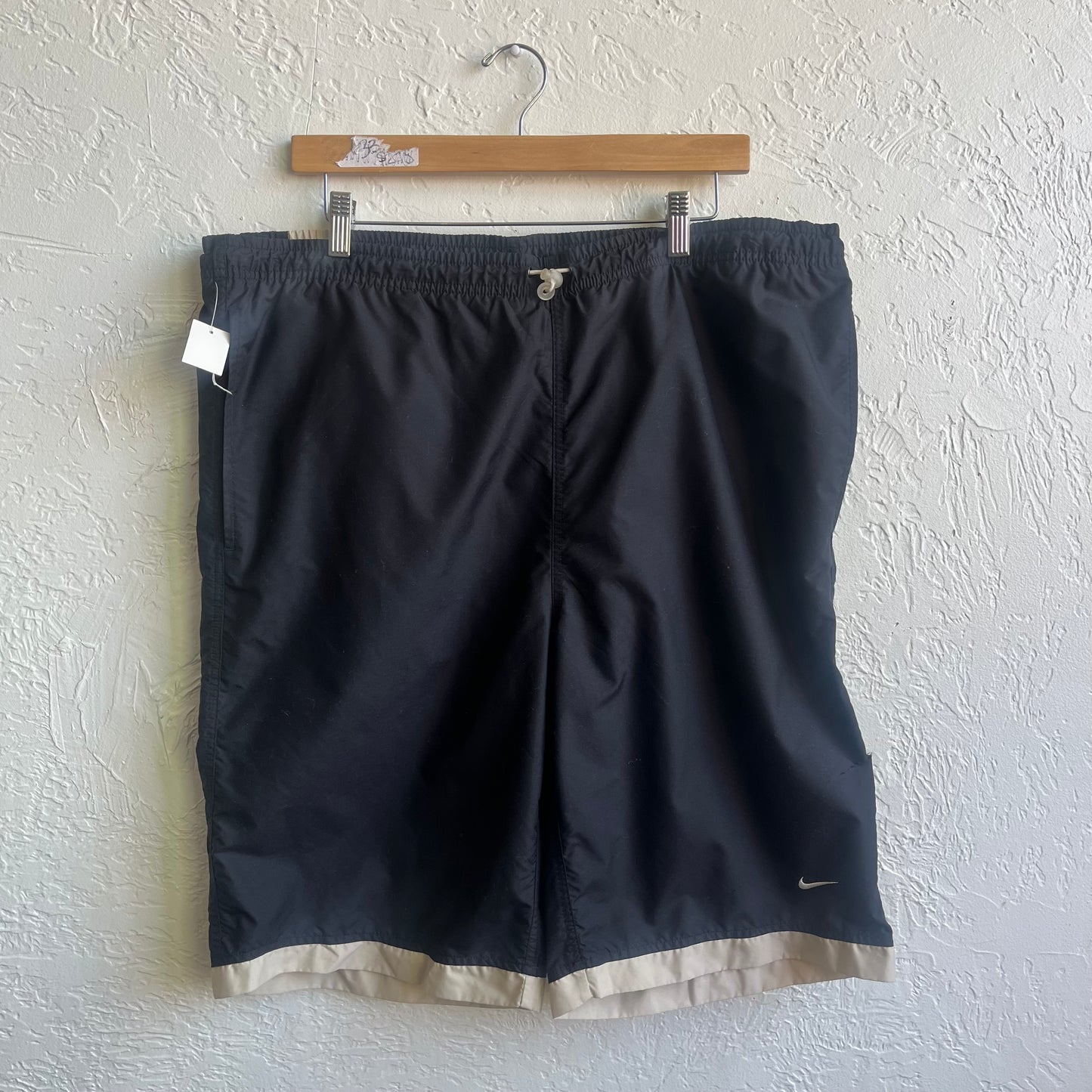 Vintage 90's Nike Black Athletic Shorts | Large
