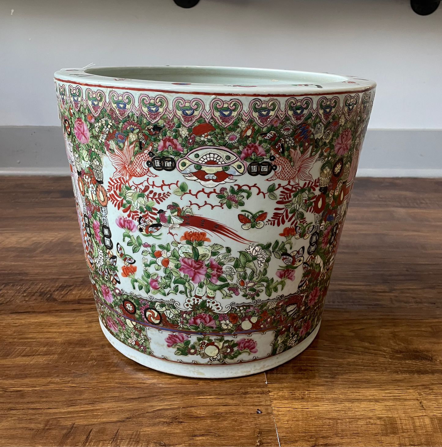 Chinese Porcelain Rose Medallion Planter