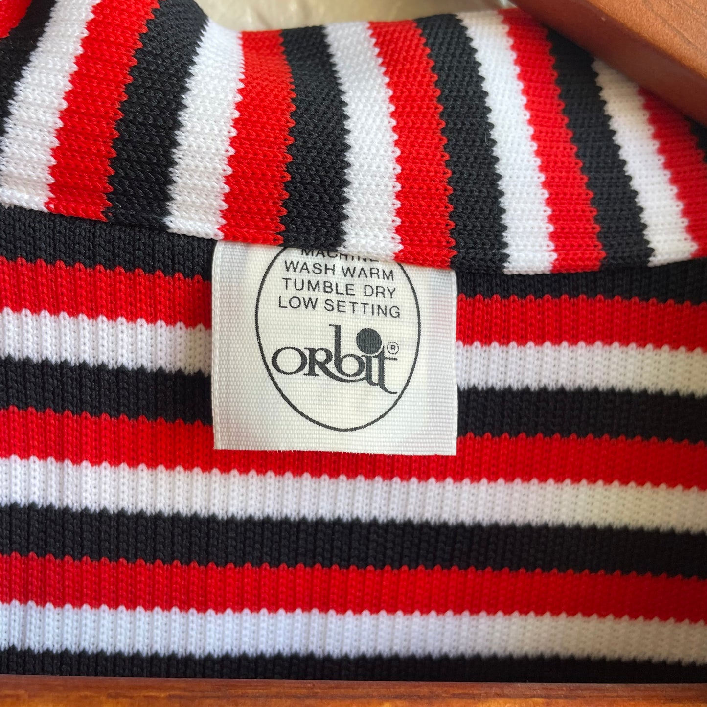 70’s Red Striped Shirt | XL