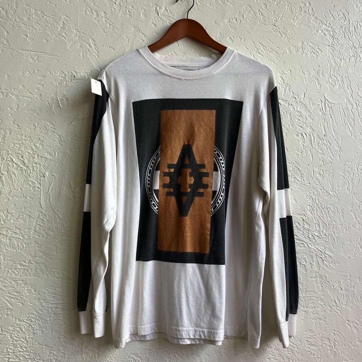 Akademiks White Long Sleeve Graphic Shirt Size | Large