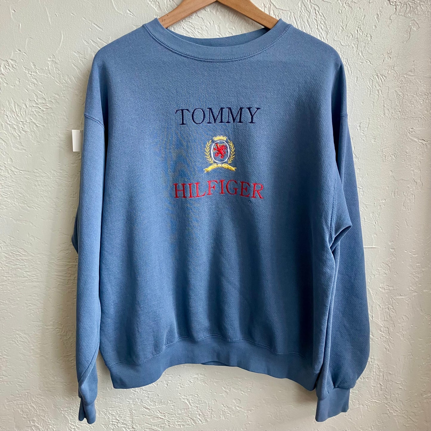 Vintage Tommy Hilfiger Embroidered Sweatshirt Medium