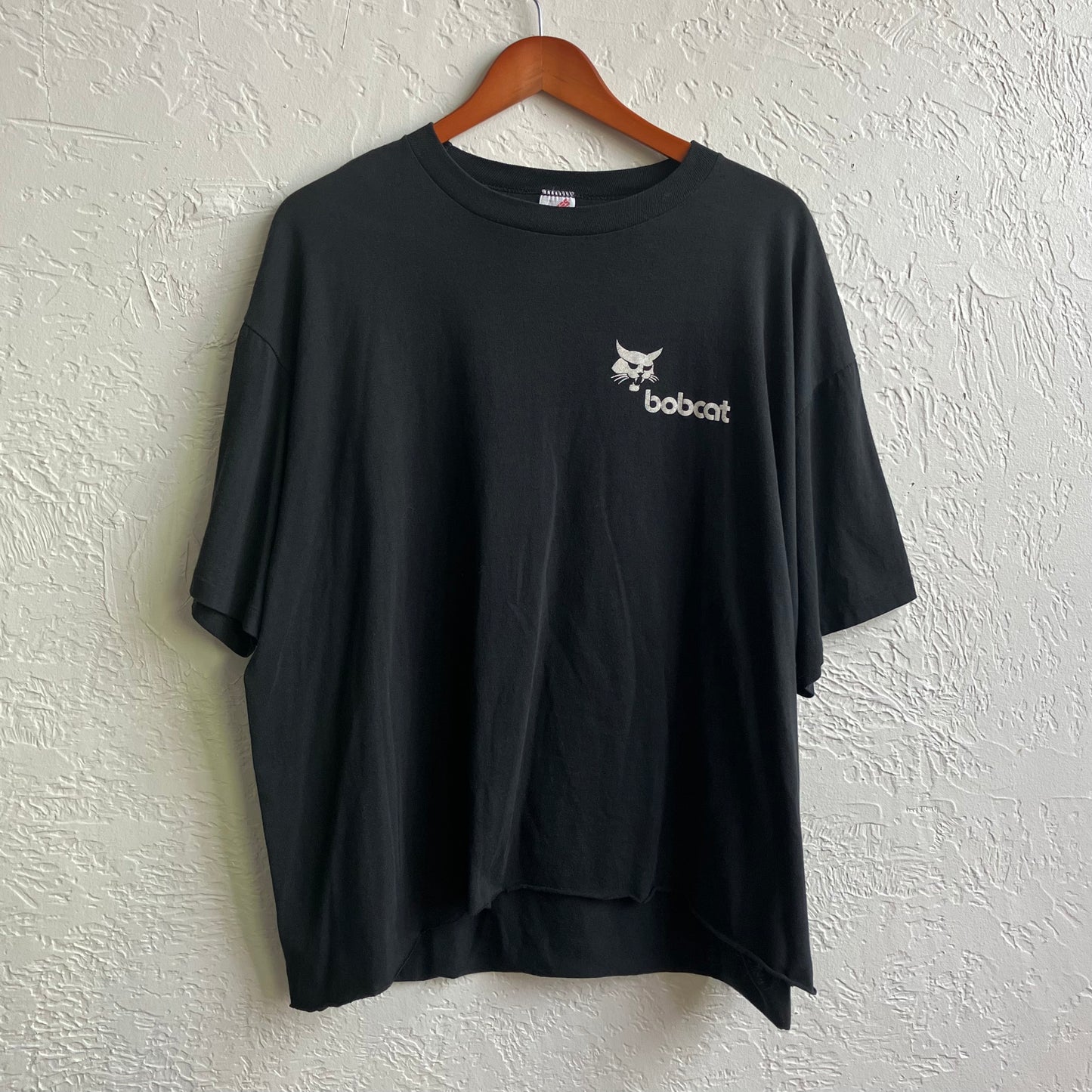Vintage Black Cropped Bobcat Shirt | XL