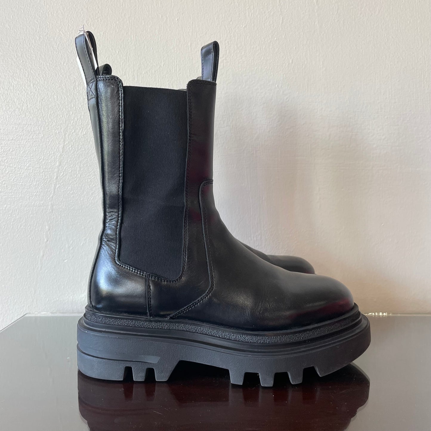 ALLSAINTS Alex Chelsea Boos in Shine Black | Size 36/6