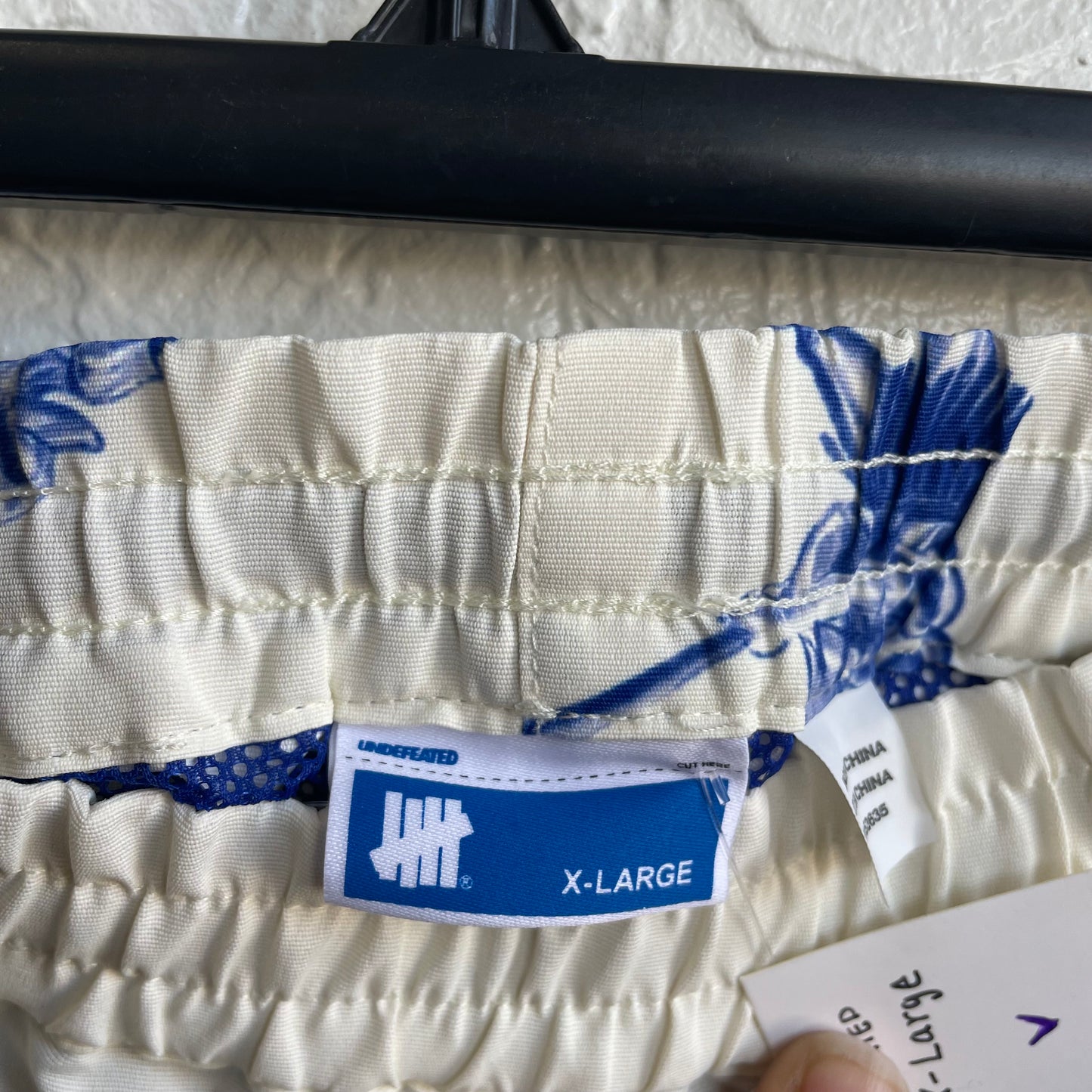UNDEFEATED SS23 Casual Summer Shorts Size XL