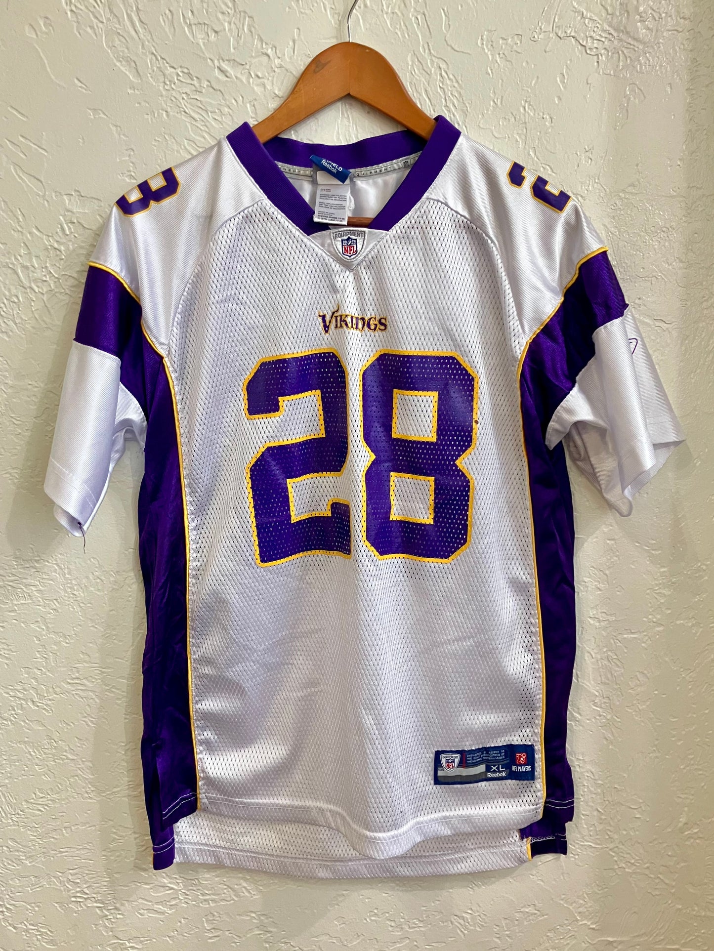 Vintage Reebok NFL Adrian Peterson #28 Minnesota Vikings Jersey