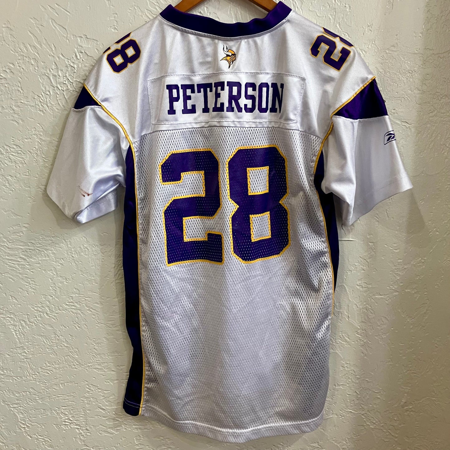 Vintage Reebok NFL Adrian Peterson #28 Minnesota Vikings Jersey
