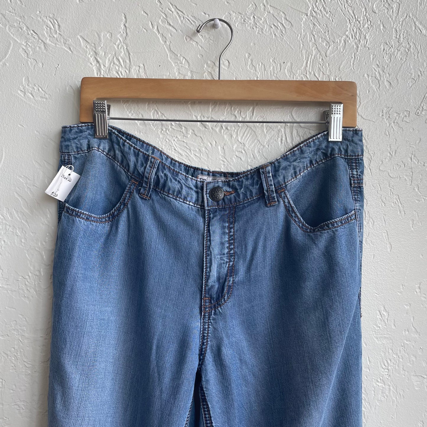 Free People Flare Light Weight Jeans | Size 28/6