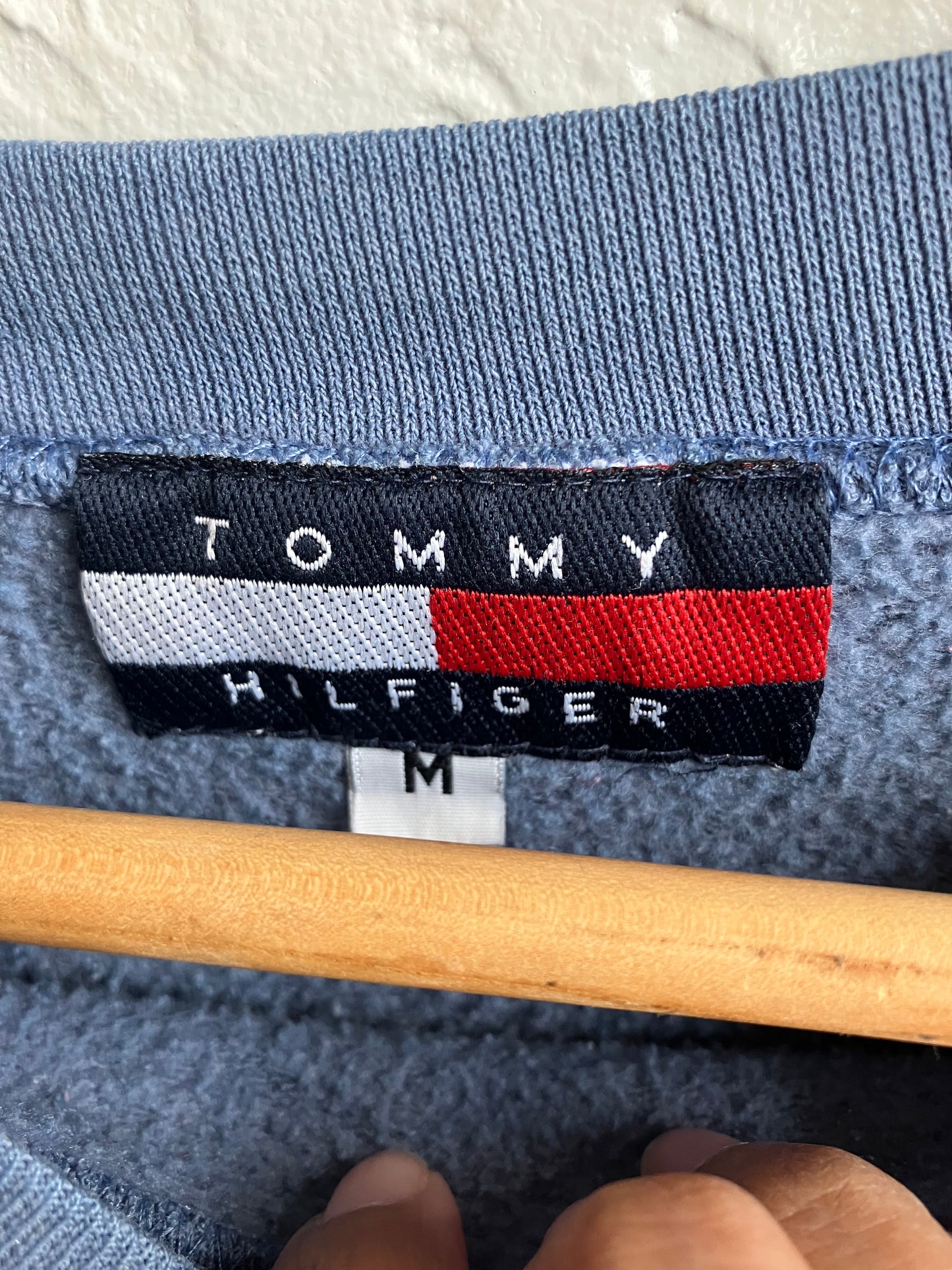 Vintage Tommy Hilfiger Embroidered Sweatshirt Medium