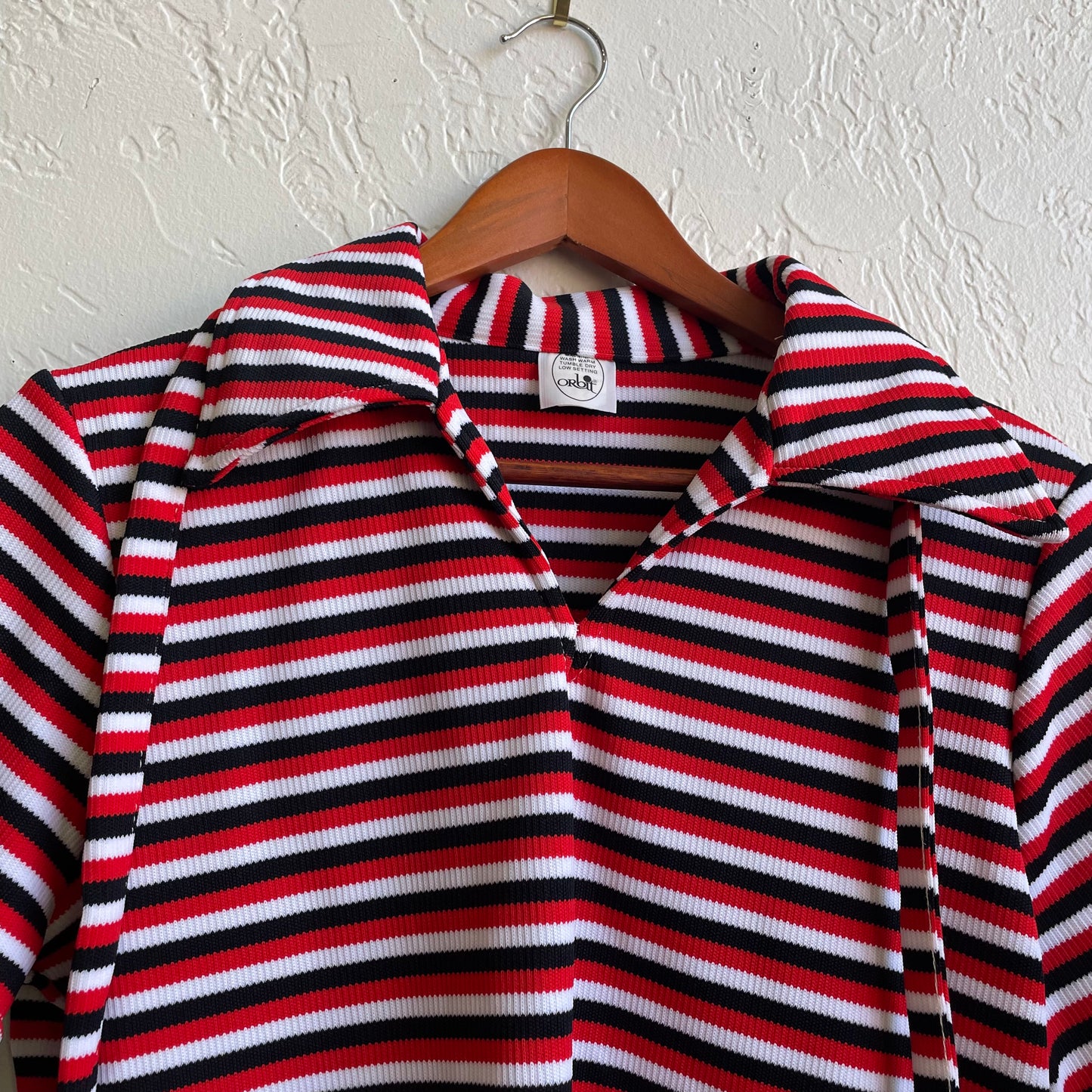 70’s Red Striped Shirt | XL