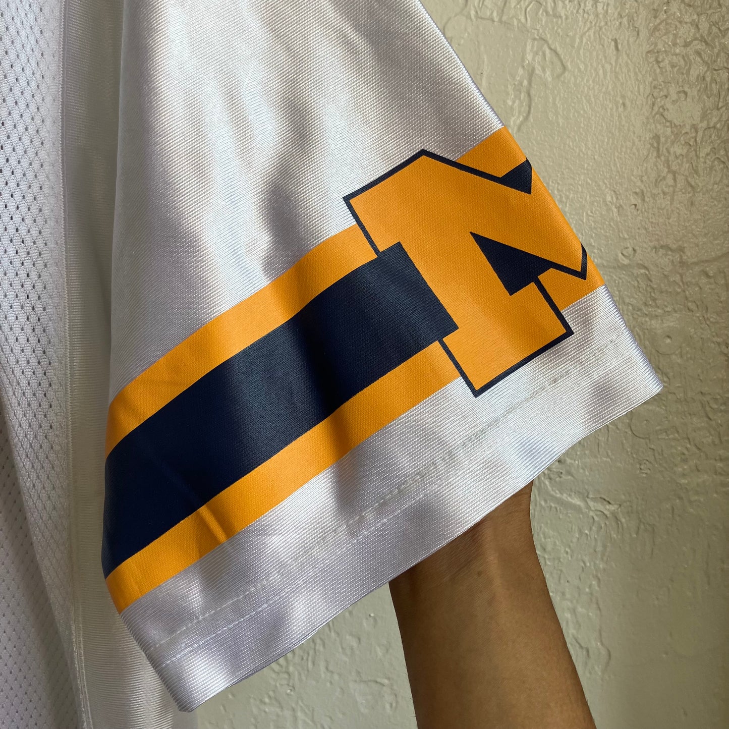 Starter Michigan Wolverines Jersey Vintage #97 Medium
