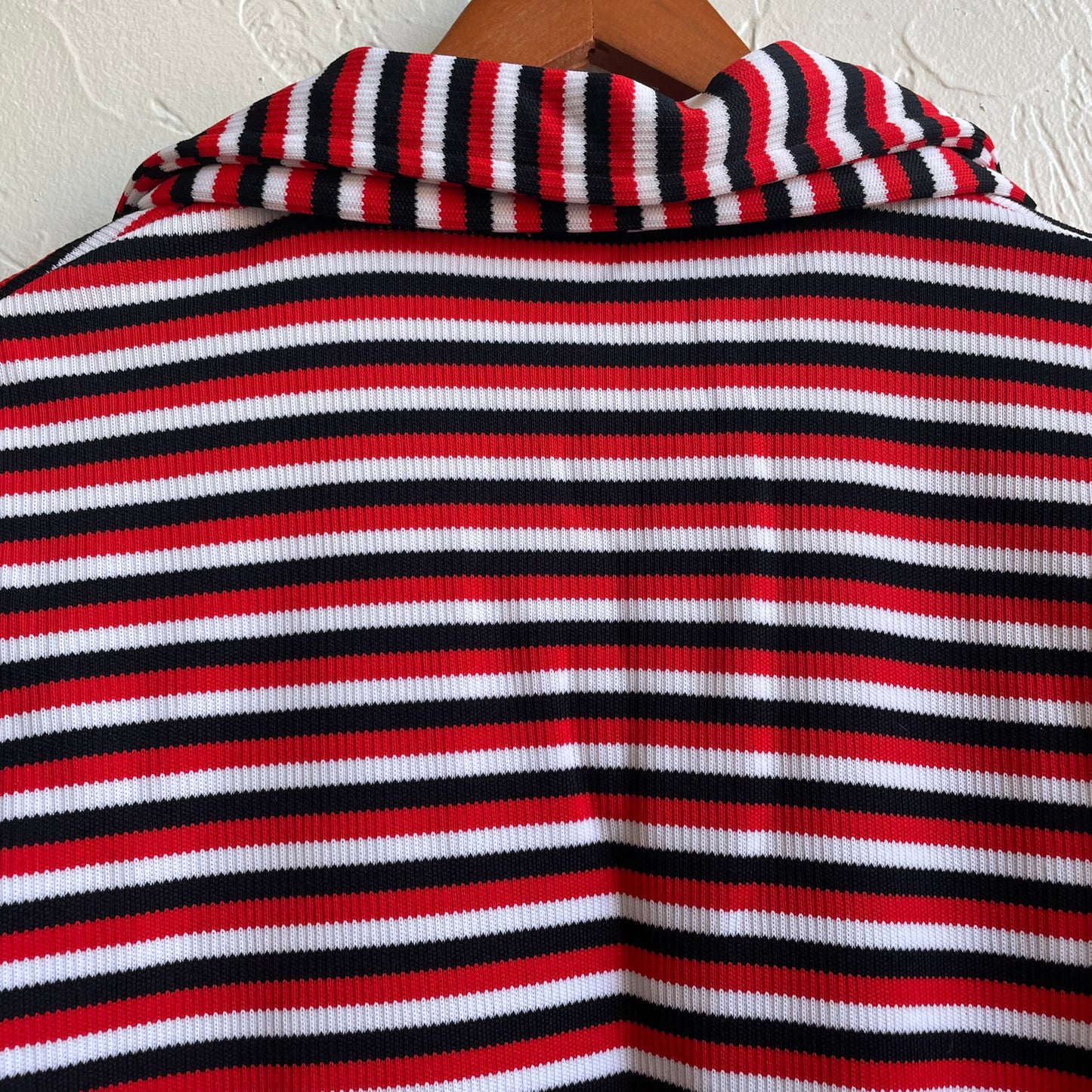 70’s Red Striped Shirt | XL