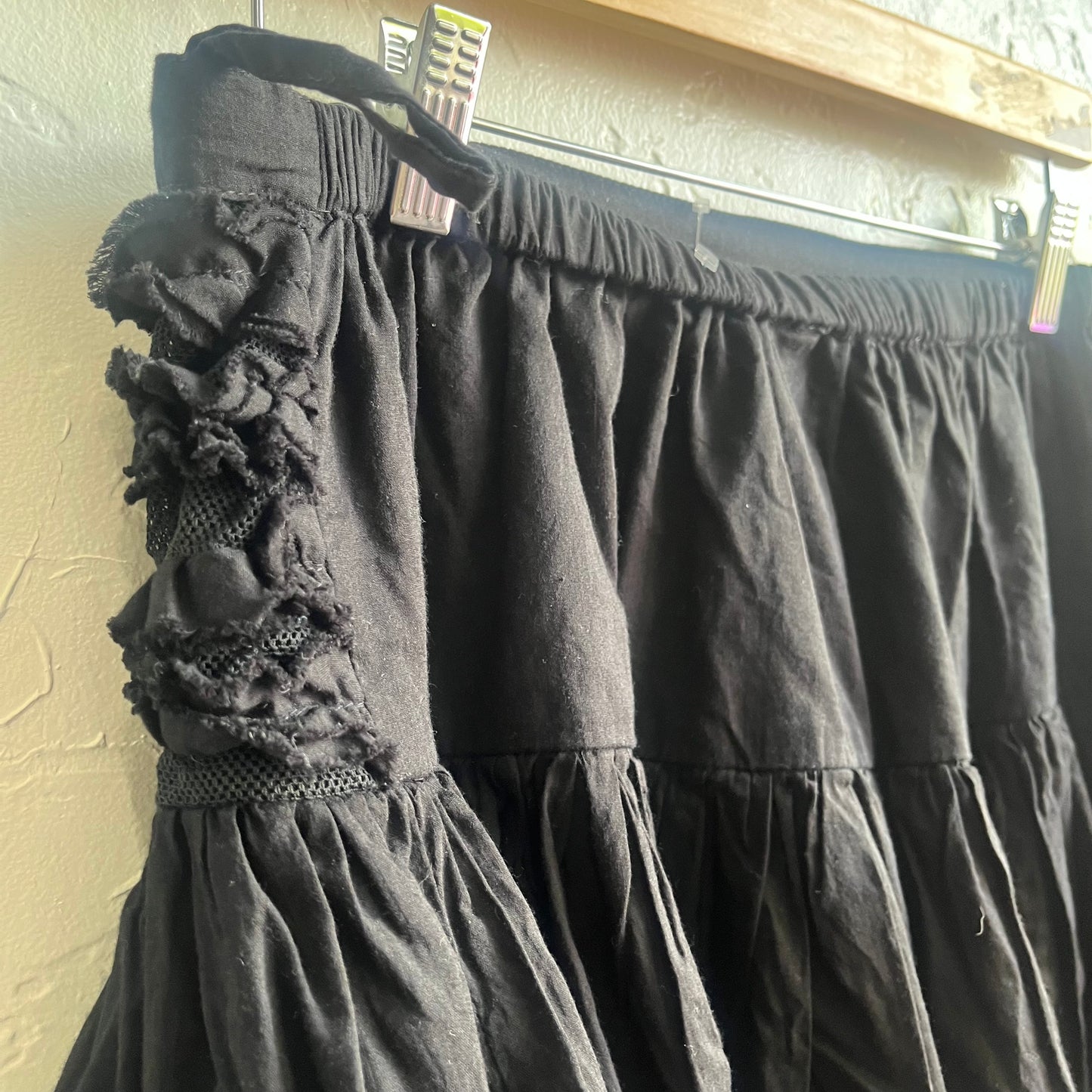 Black Y2K Ruffle Skirt | Large