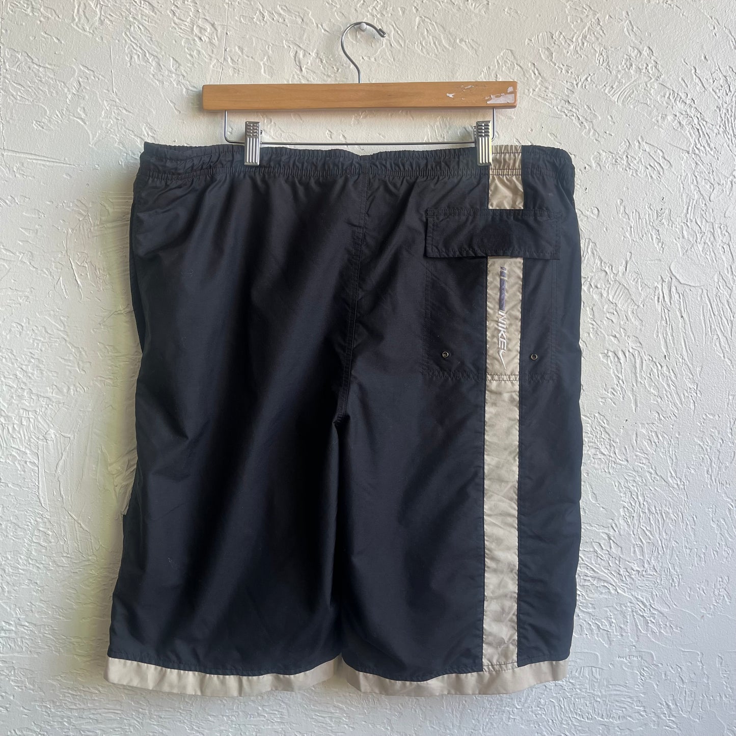 Vintage 90's Nike Black Athletic Shorts | Large