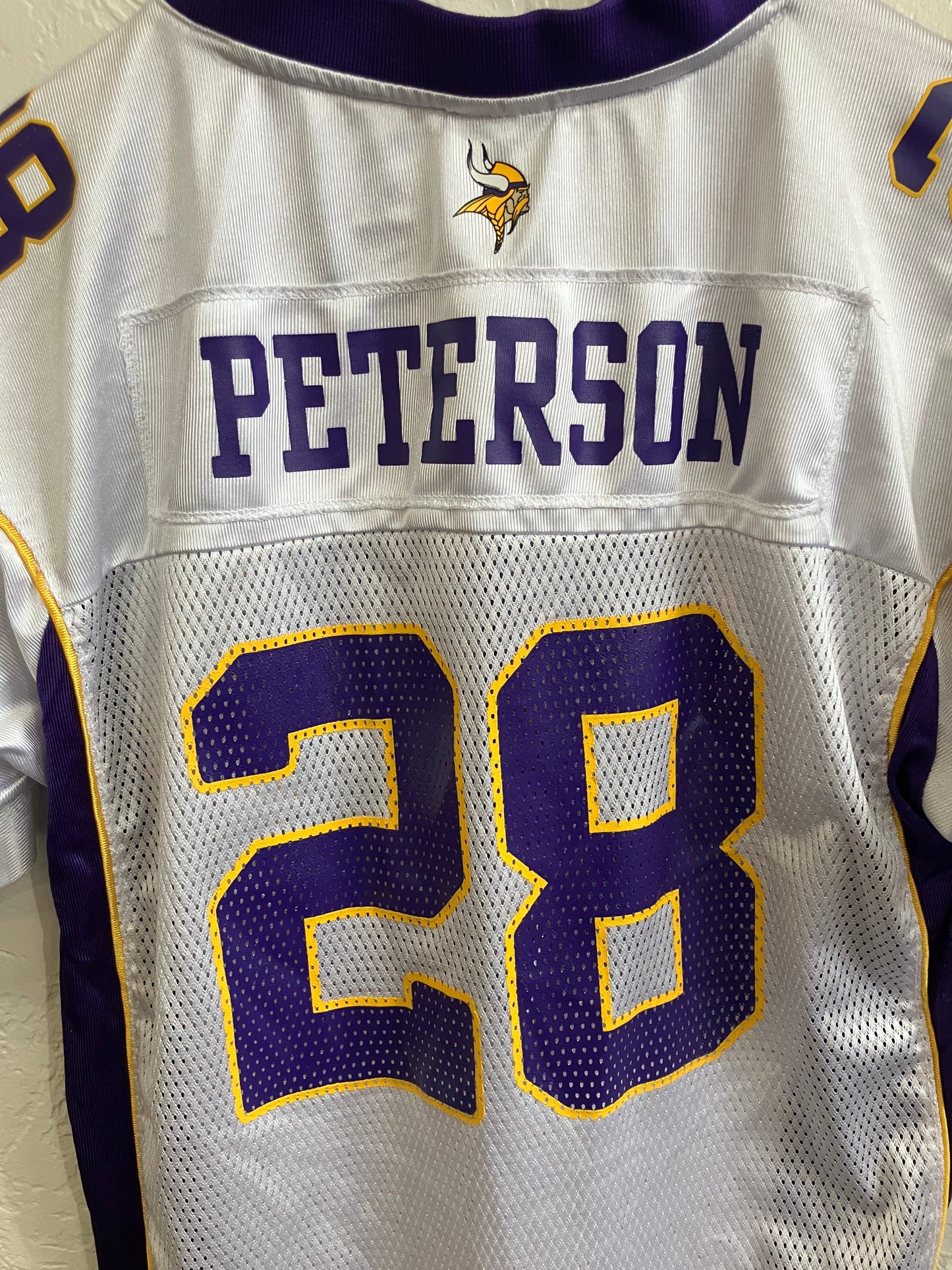 Vintage Reebok NFL Adrian Peterson #28 Minnesota Vikings Jersey
