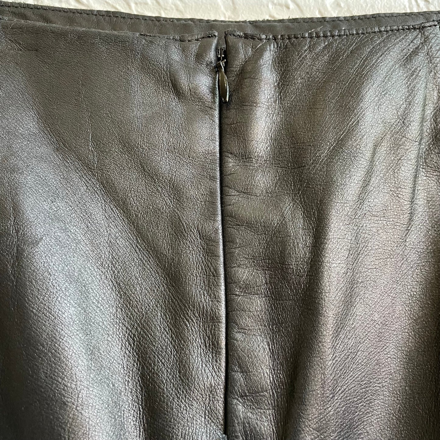 Black Kenneth Cole Leather Midi Skirt | XS