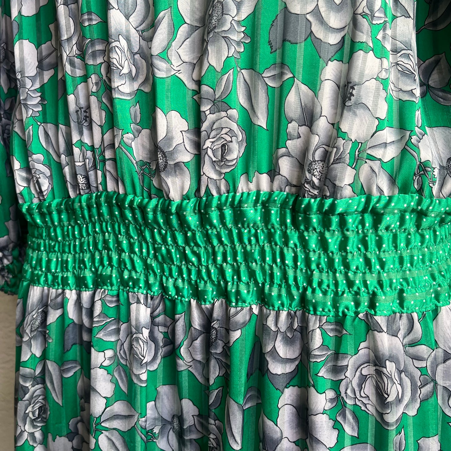 Vintage Green Floral Ruffle Dress | Medium