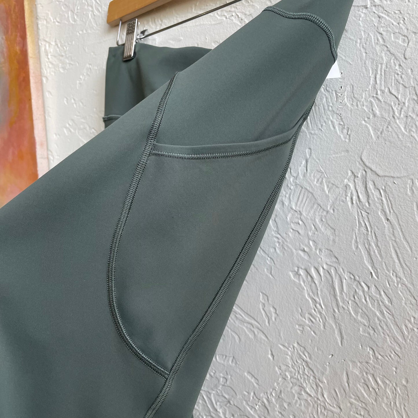 Lululemon Fast and Free High Rise Crop 25" 7 Pocket Leggings Green | Medium
