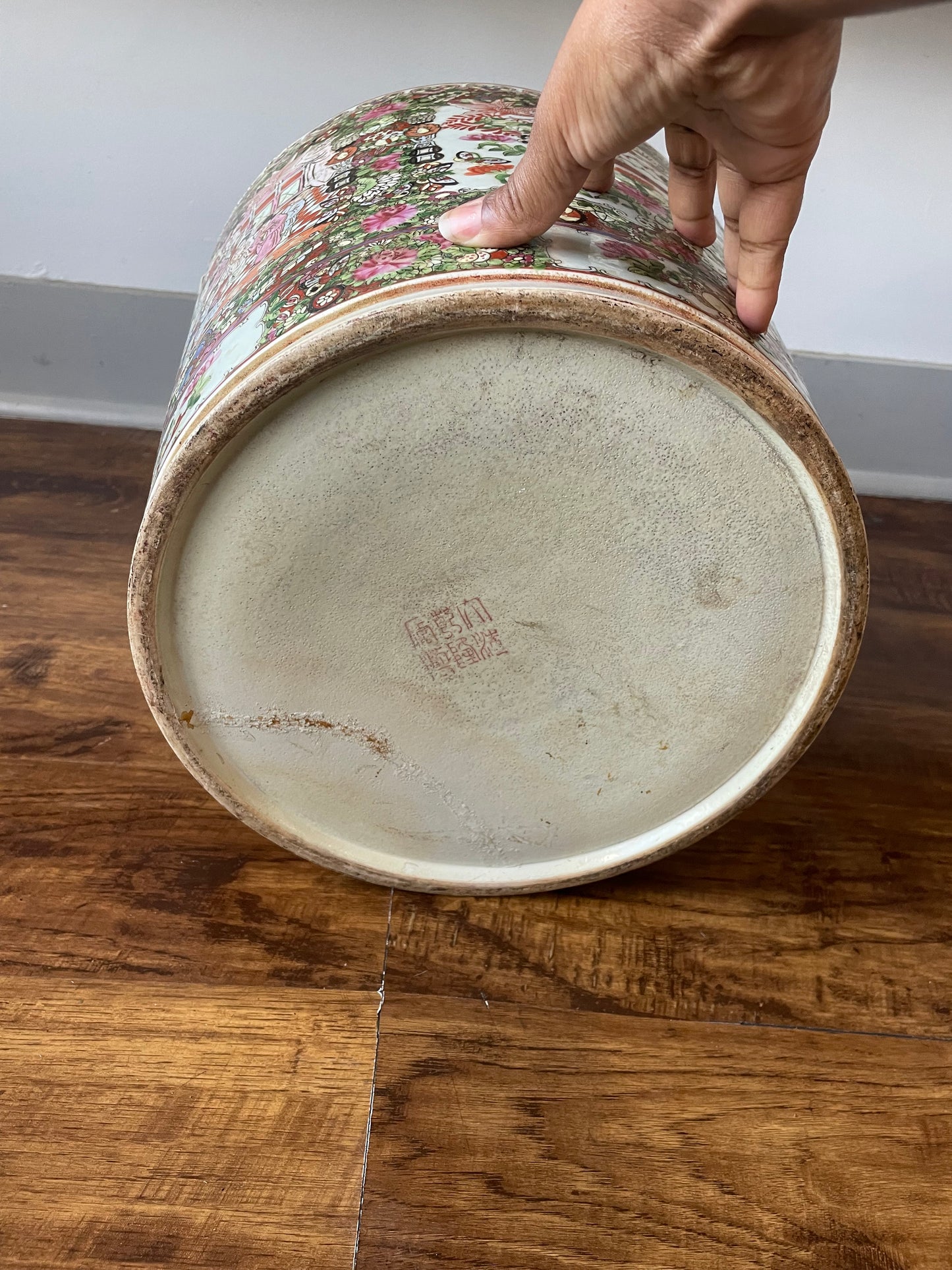 Chinese Porcelain Rose Medallion Planter