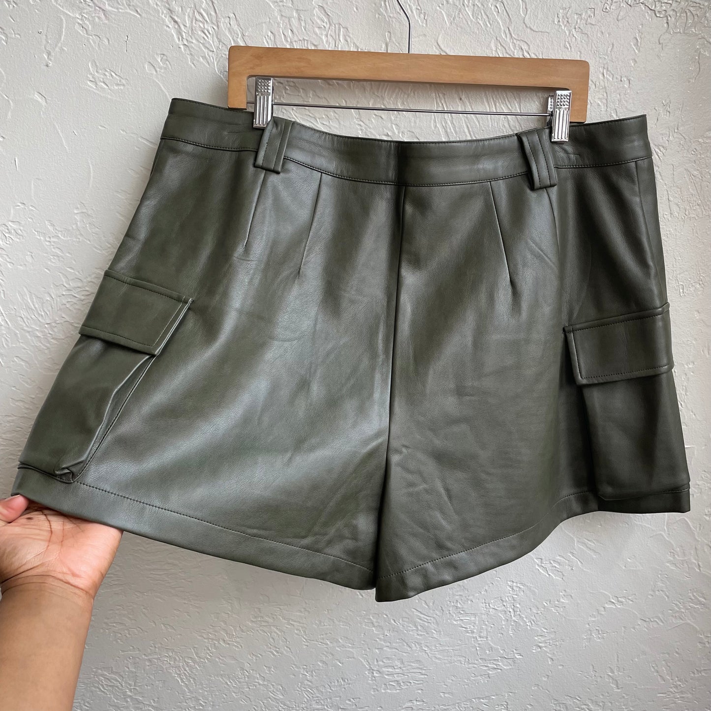 Faux Leather Cargo Skort | XXL/18