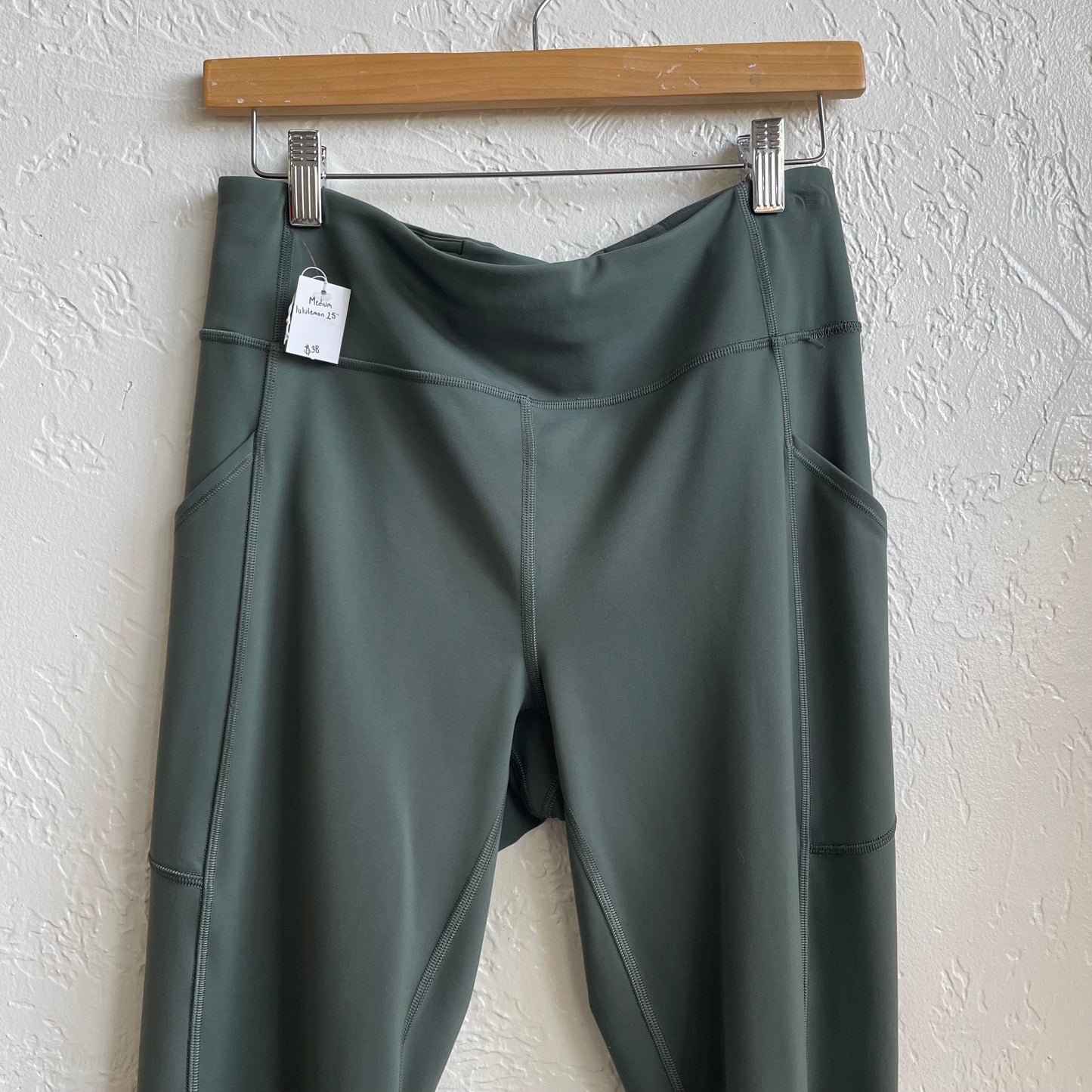 Lululemon Fast and Free High Rise Crop 25" 7 Pocket Leggings Green | Medium