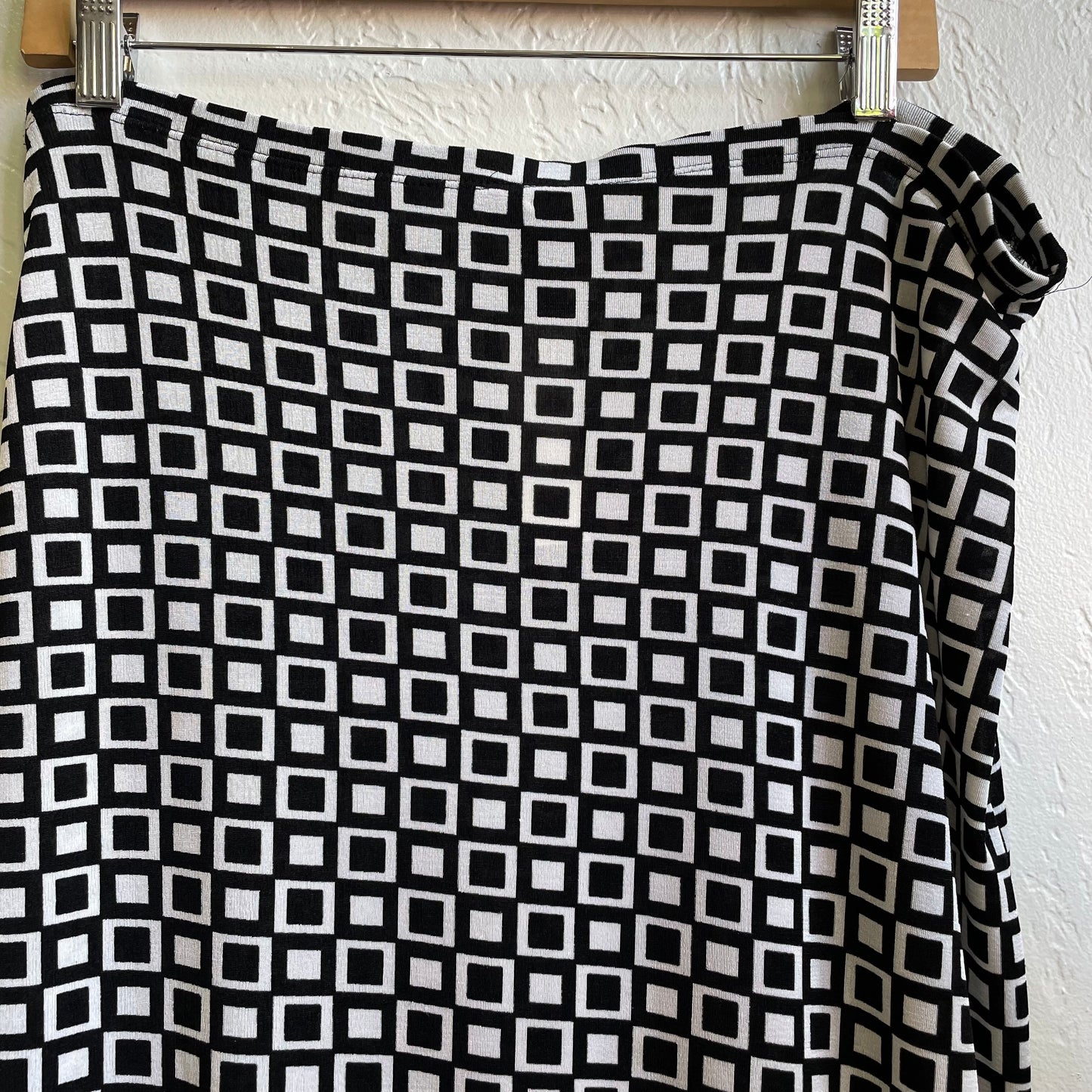 Y2K Black and White Geometric Skirt | Medium