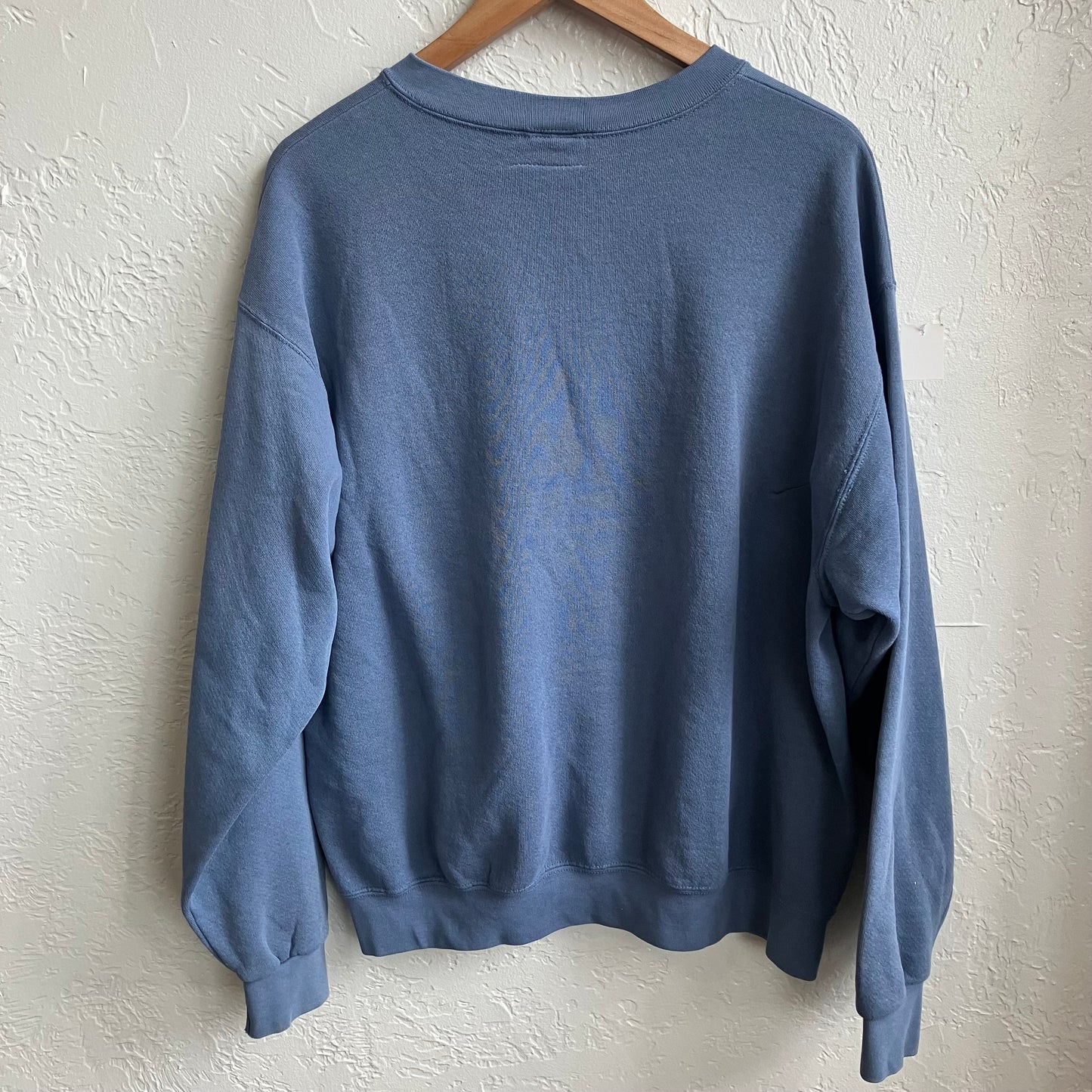 Vintage Tommy Hilfiger Embroidered Sweatshirt Medium
