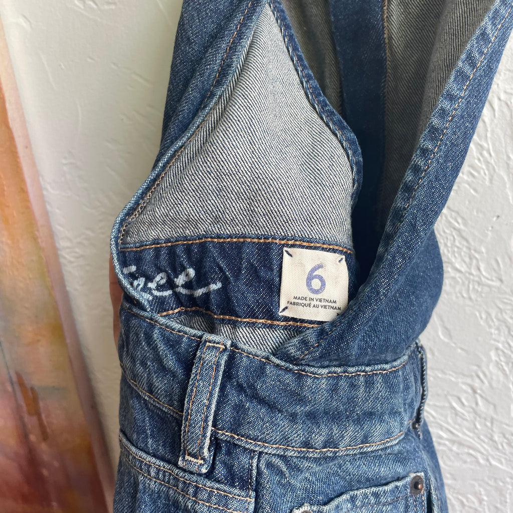 We The Free Denim Jean Short Overalls | Size 4