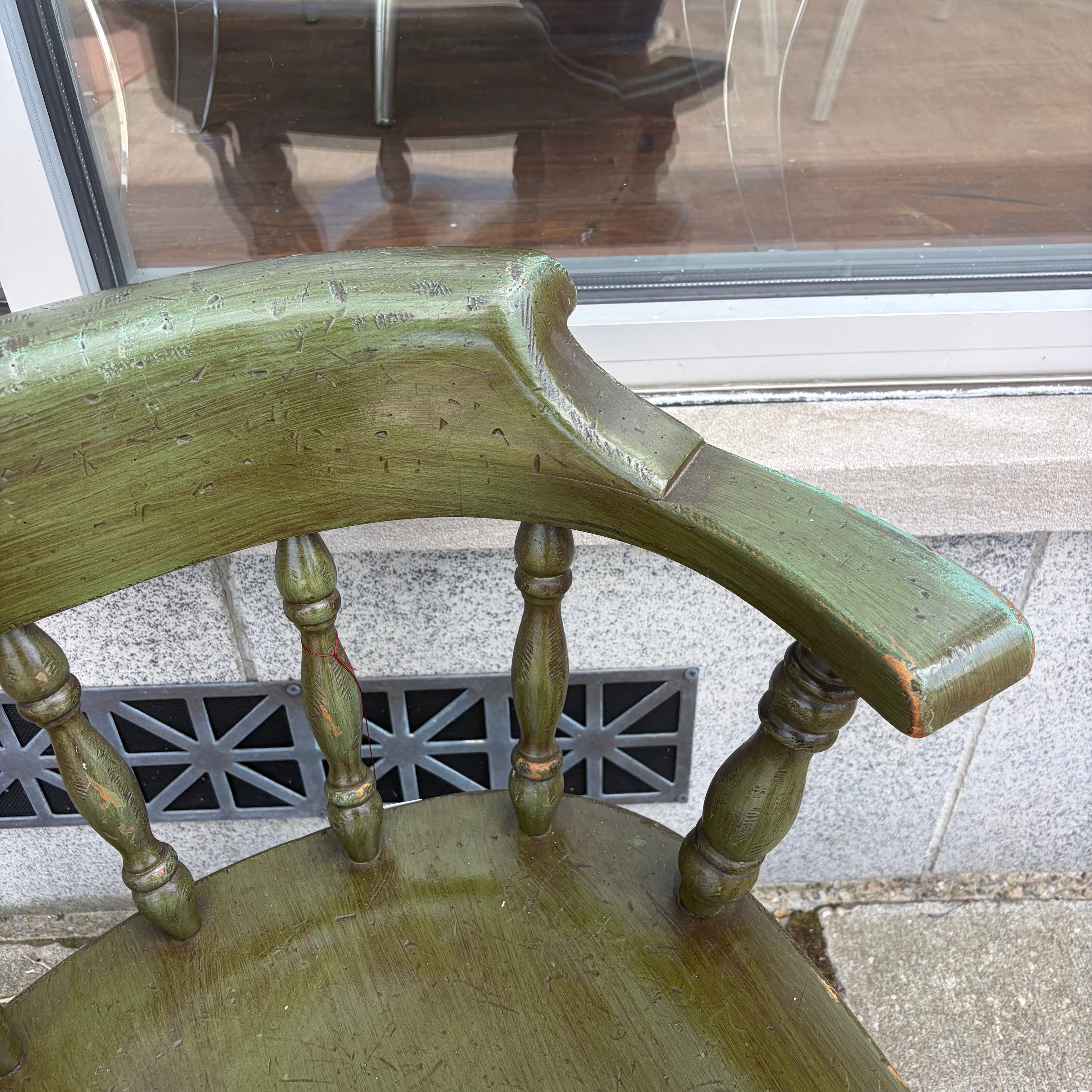 Ethan Allen Green Antiqued Pine Captain Dining Chair 1980s