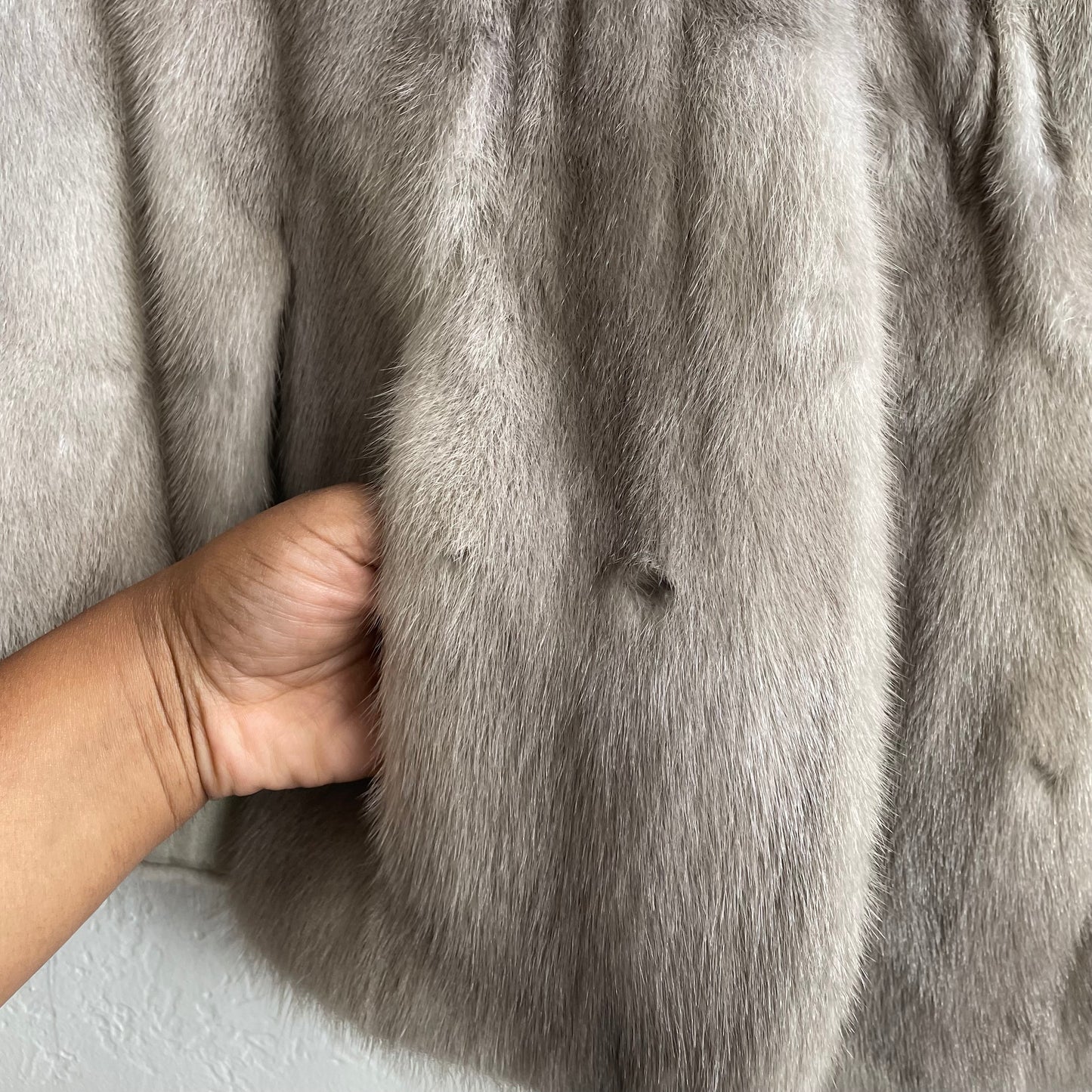 Grey Short Mink Fur 1960's | Large