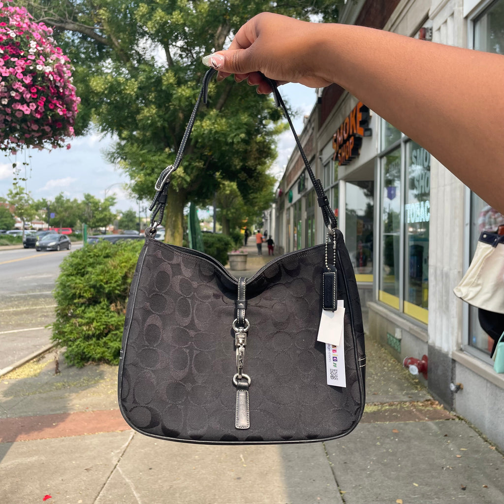 Coach 2002 Signature Clip Hobo Shoulder Bag #6091