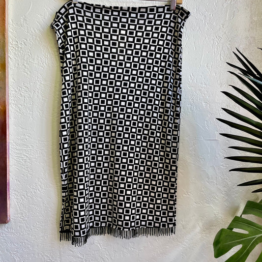Y2K Black and White Geometric Skirt | Medium