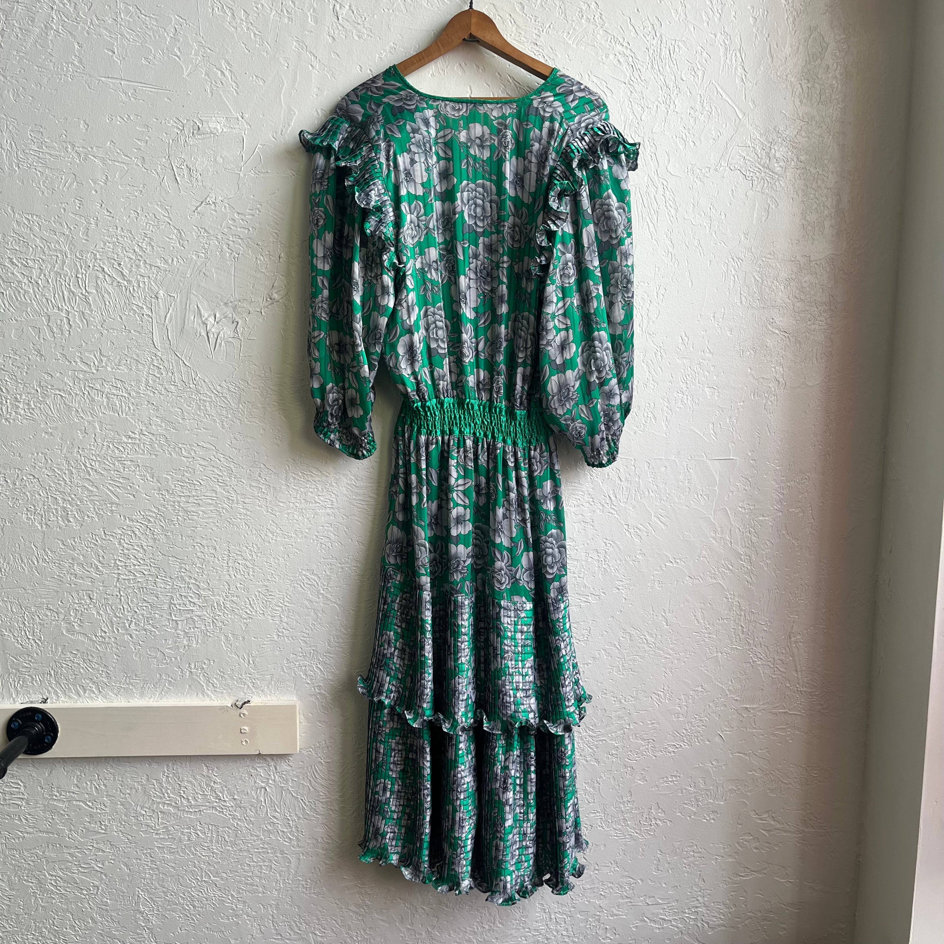 Vintage Green Floral Ruffle Dress |  Medium
