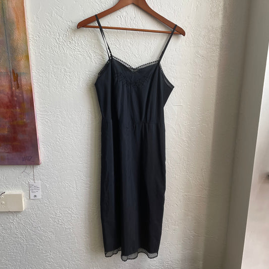 Black Embroidered Vintage Slip | Medium