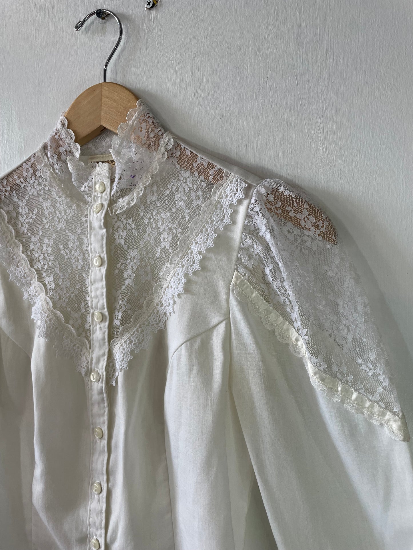 1980s Jessica’s Gunnies White Lace Blouse