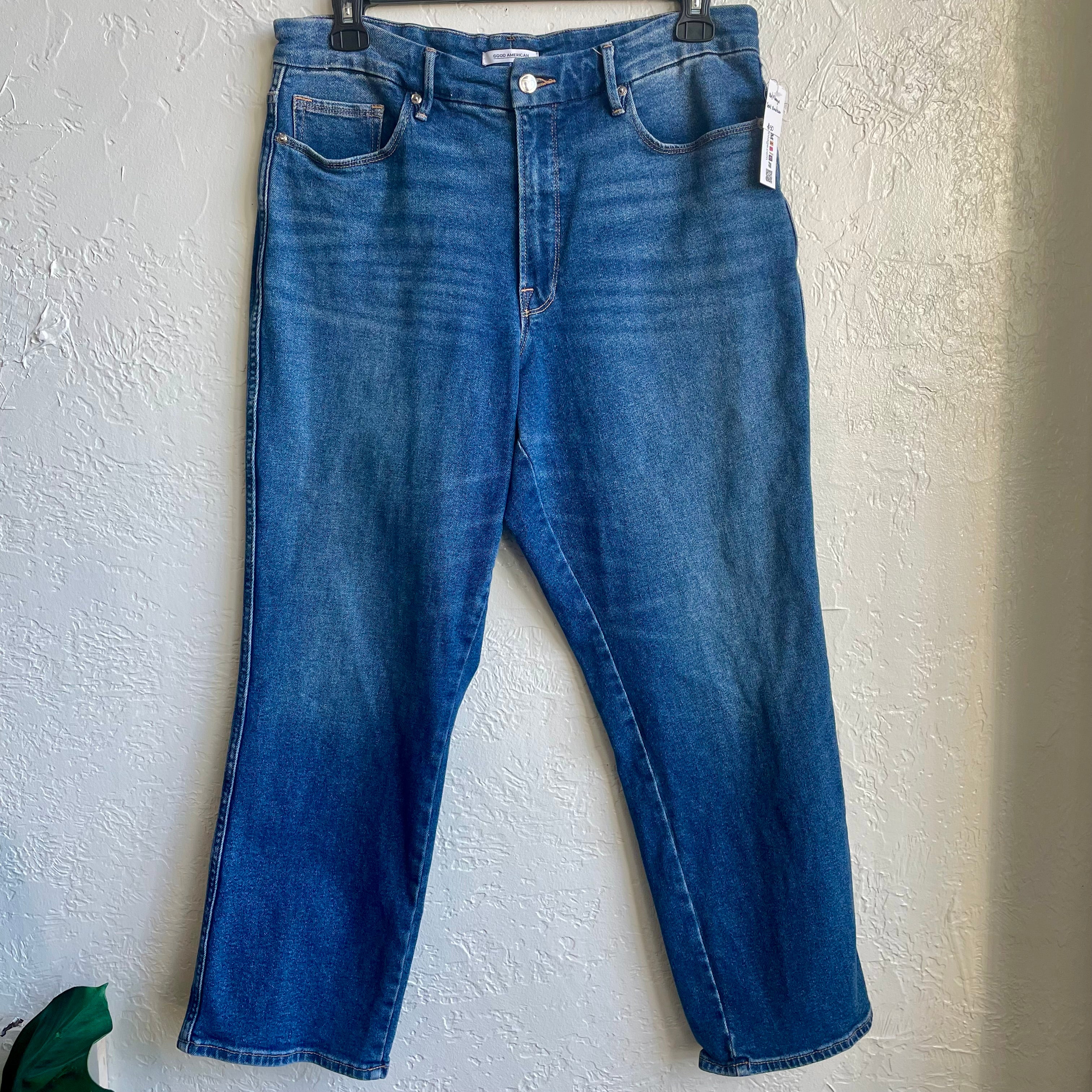 Good American Stretch Medium Wash Blue Jeans | Size 10/Large