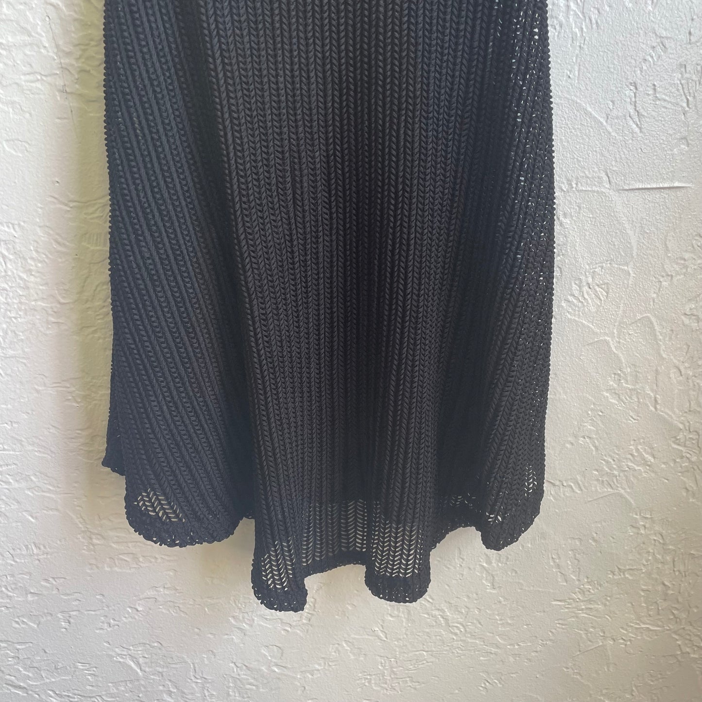 Black Sleeveless Fishnet Tank Top | Small