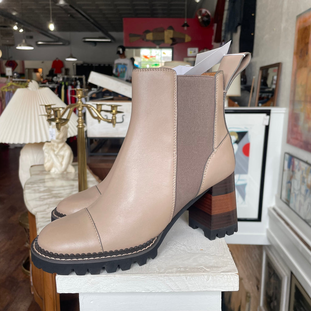 Chloé Mallory Chelsea Boots | 7.5