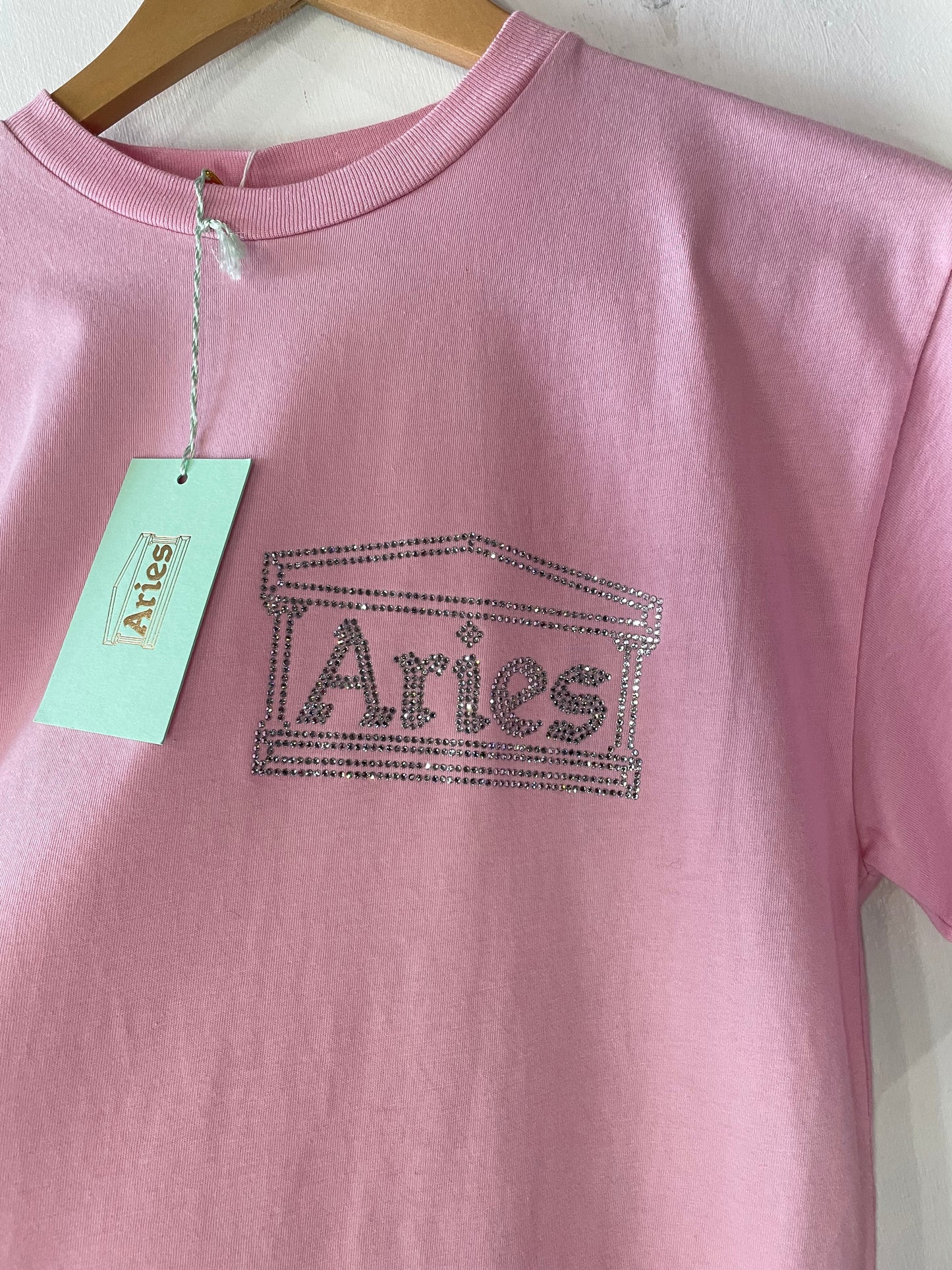 NWT Aries Arise Crystal Temple T-shirt in baby pink