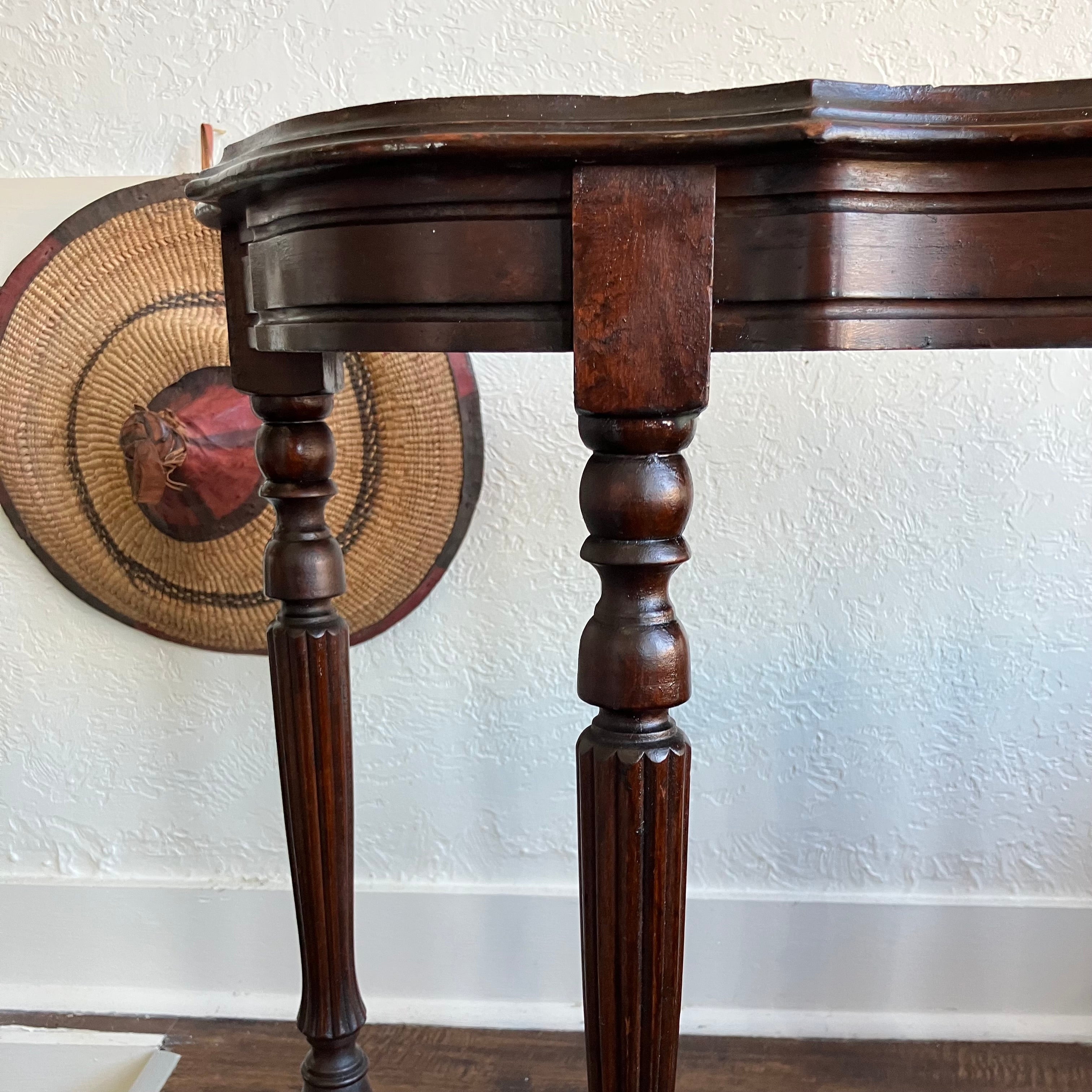 Mahogany 6 Leg Parlor Table Early 20th Century