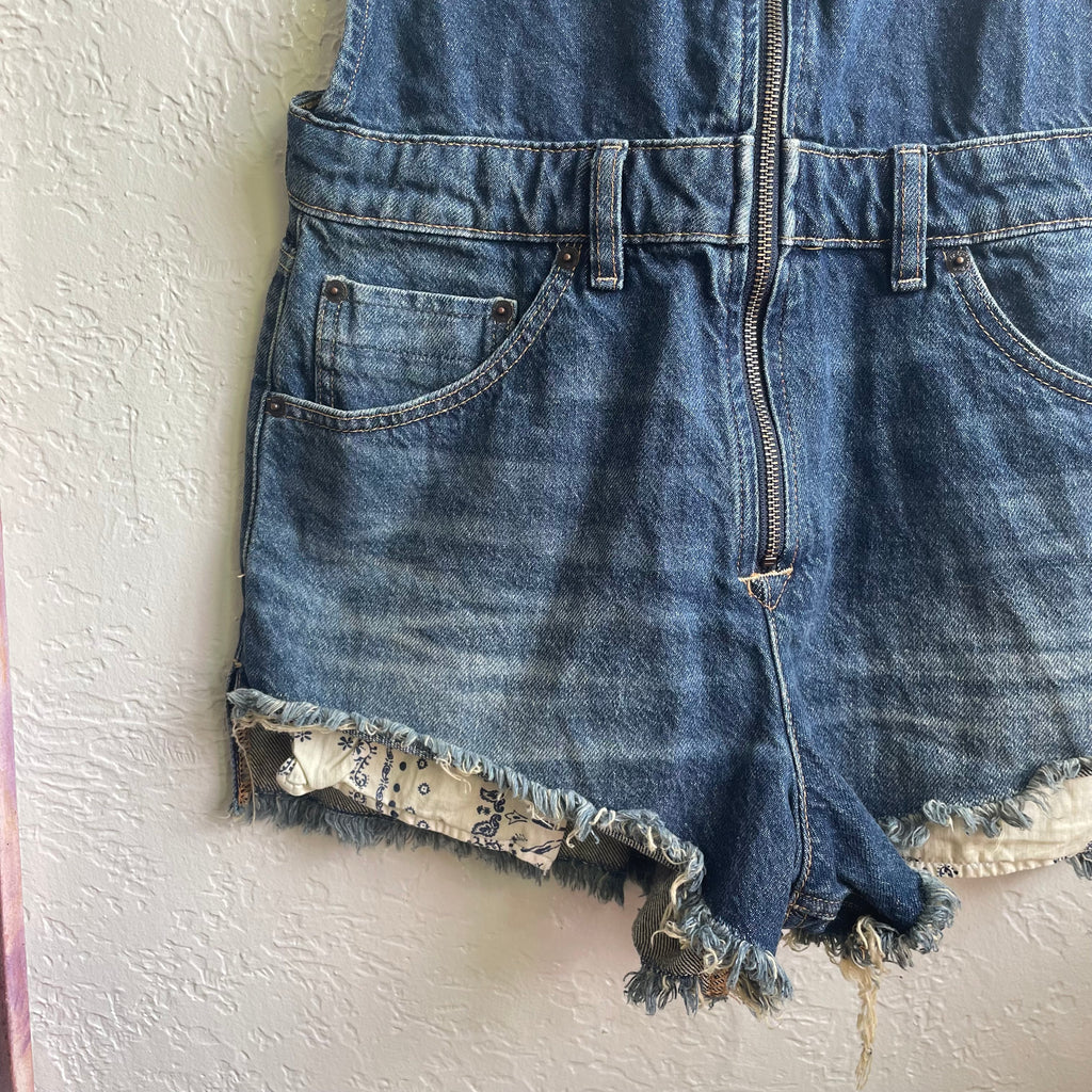 We The Free Denim Jean Short Overalls | Size 8