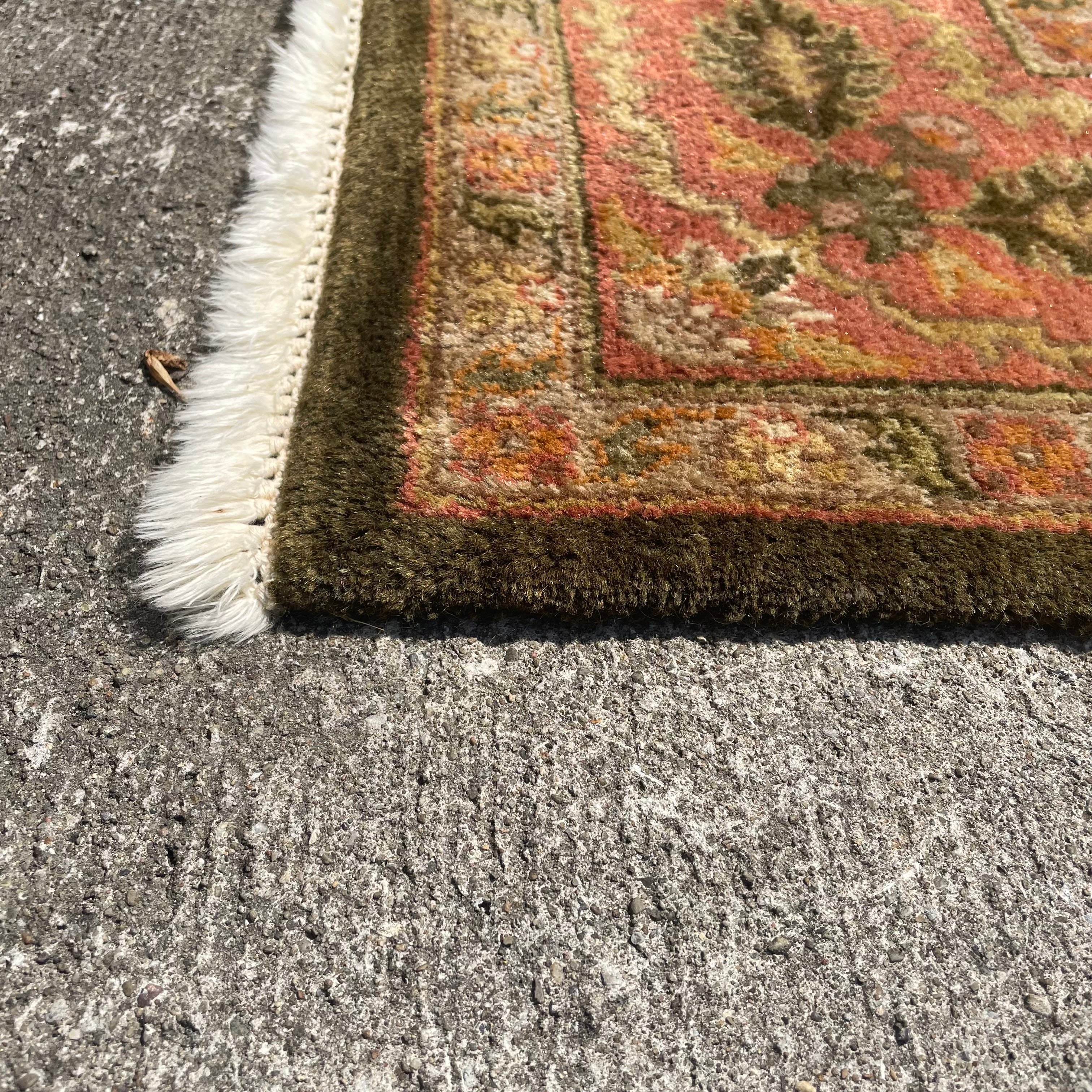 Ethan Allen Heriz Wool Rug in Paprika/Olive 5'6" x 8'6"