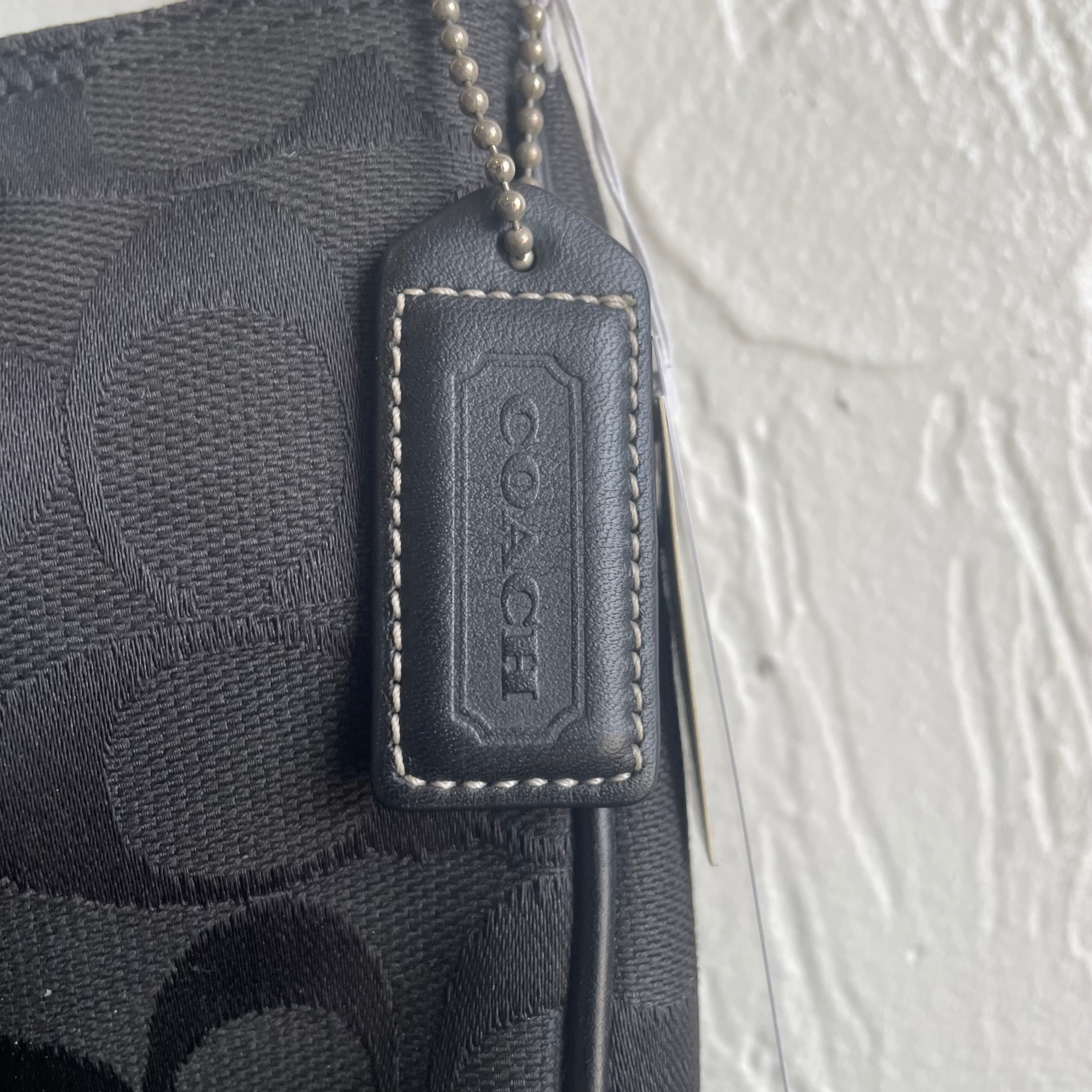 Coach 2002 Signature Clip Hobo Shoulder Bag #6091