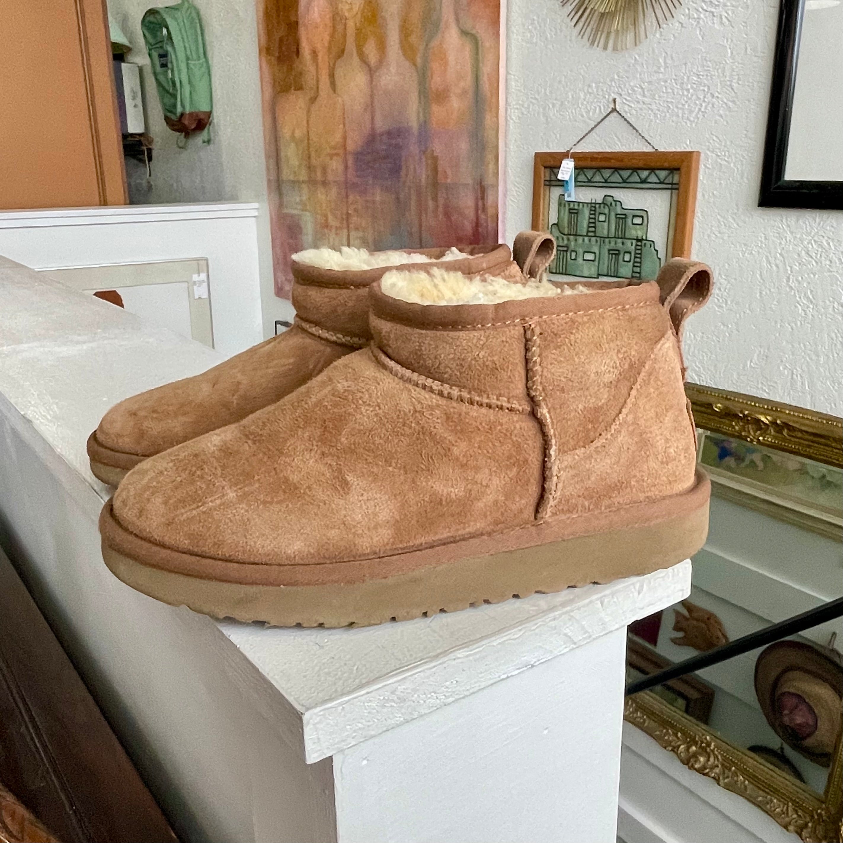 UGG Classic Ultra Mini | Size 4