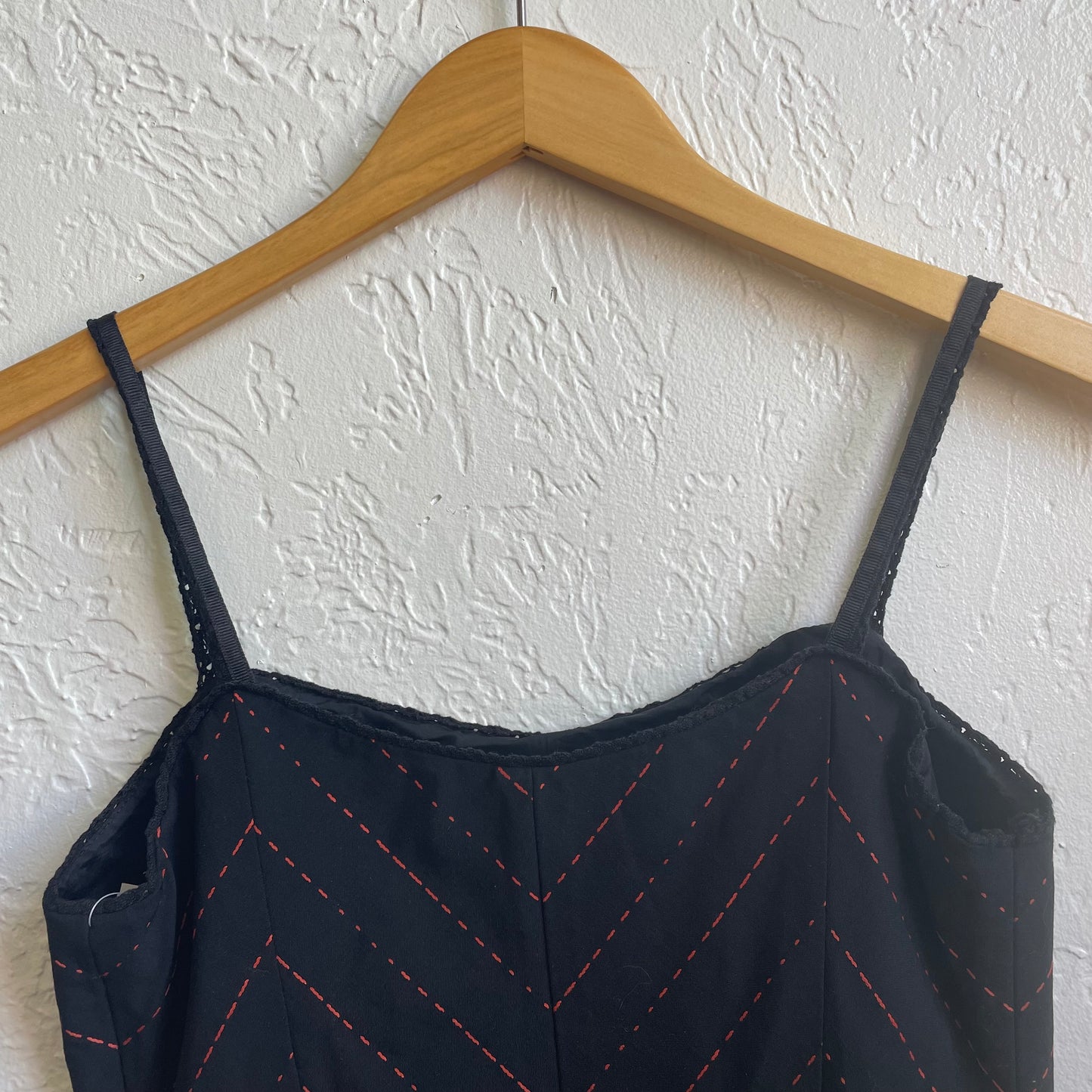 Black Red Striped Cropped Cami | Small