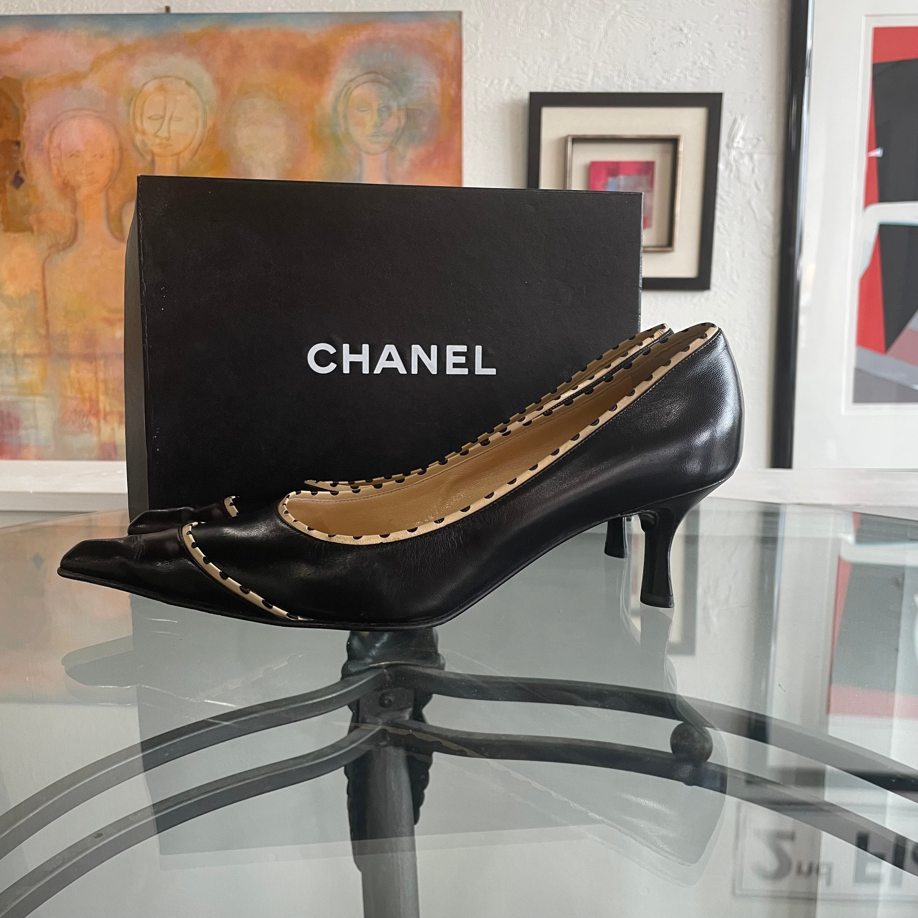 Chanel 2004 Black Point Toe Pumps | Size 39.5/9.5