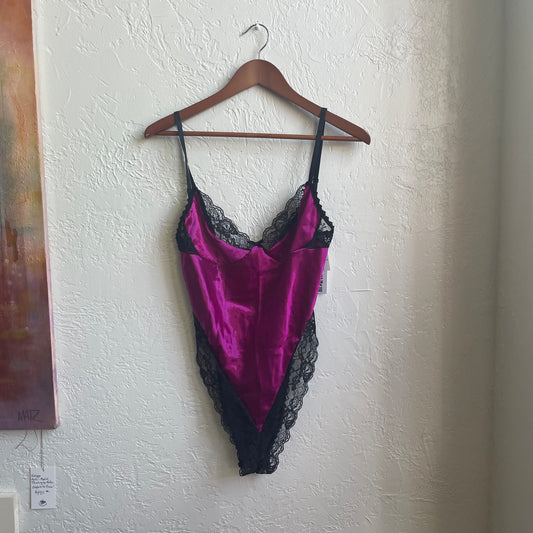 Magenta Lace Body Suit | Medium