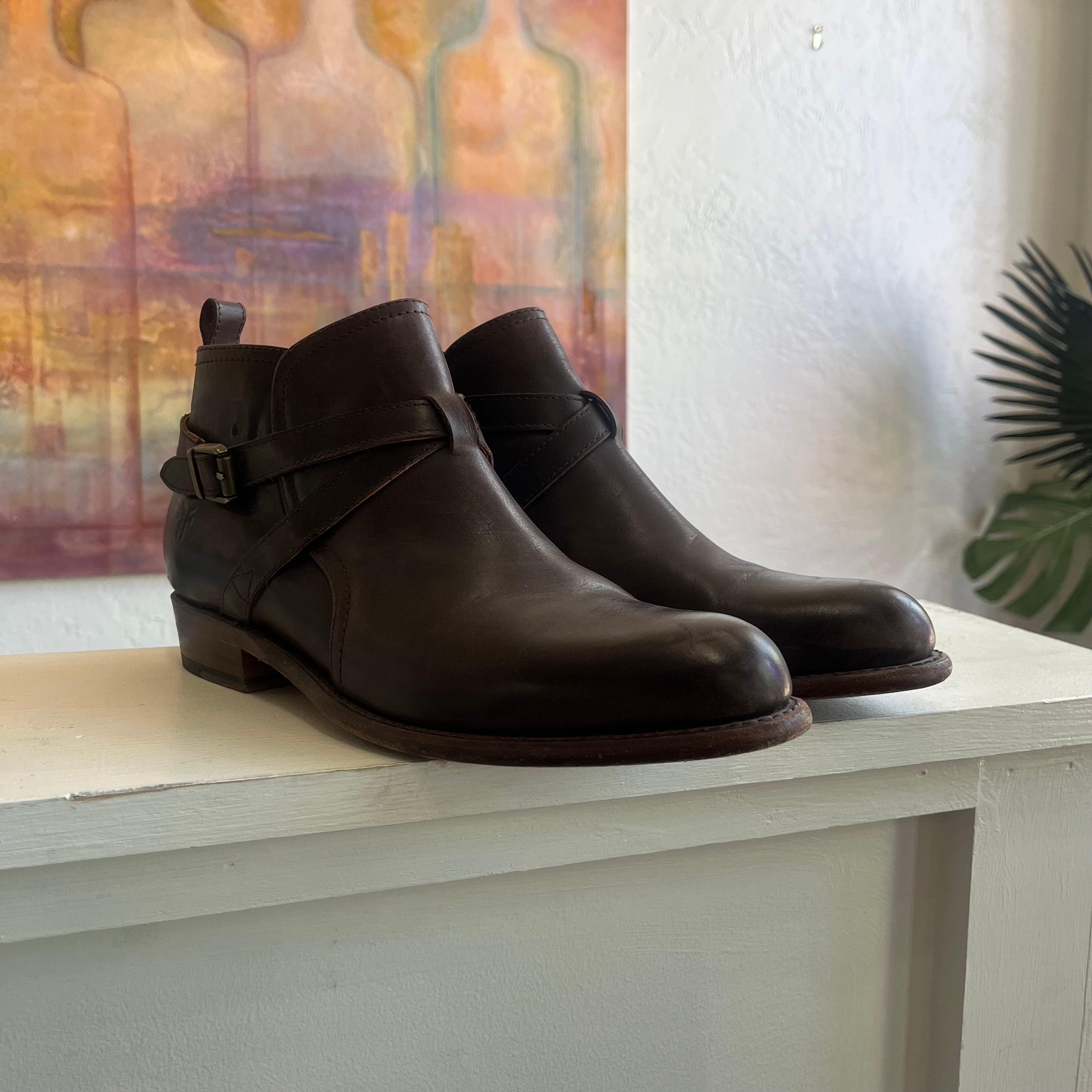 Frye Dorado Jodphur Leather Booties in Chocolate | 9M