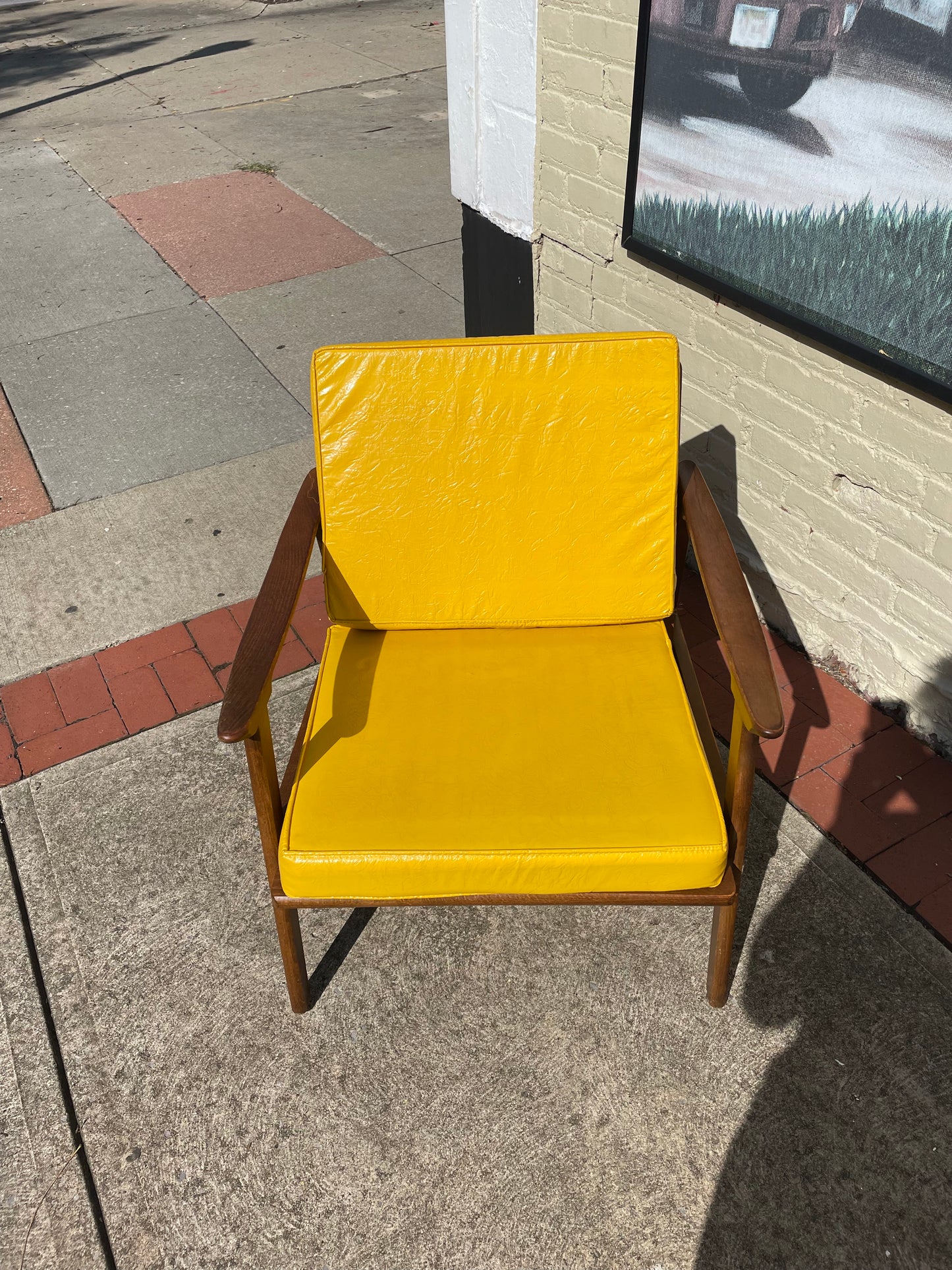 Mid-Century Yellow Vinyl Cushion Lounge Chair