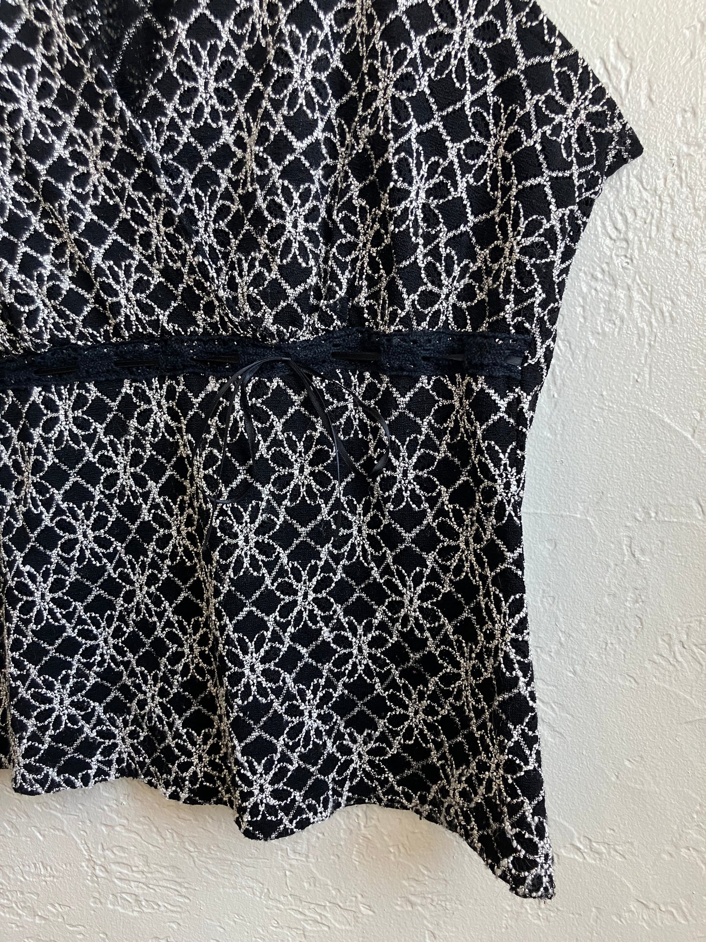 Y2K Black White Flower Sleeveless Top Medium